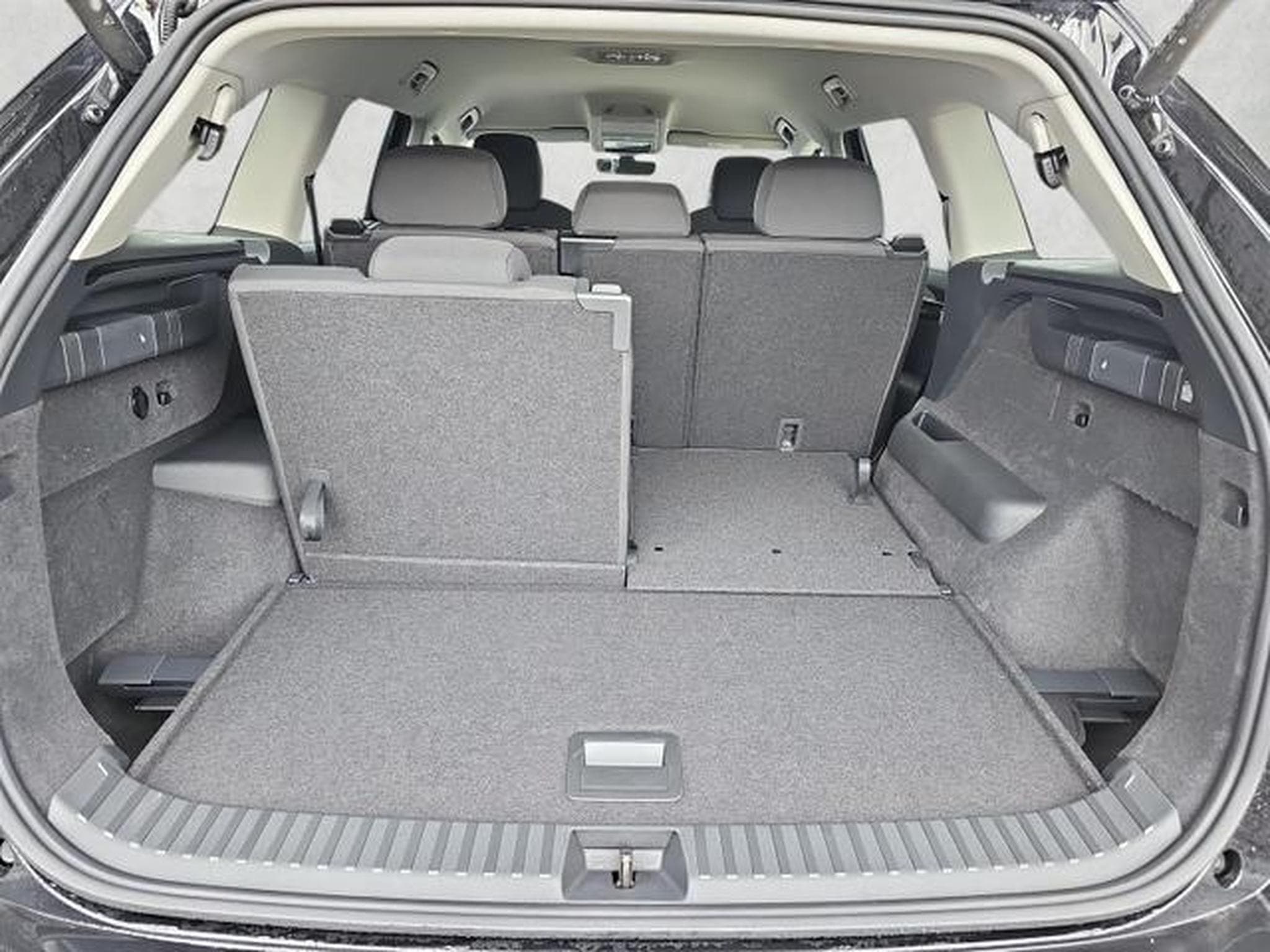 Skoda Kodiaq 1.5 TSI mHEV 110 kW Selection (2026) - Photo 14