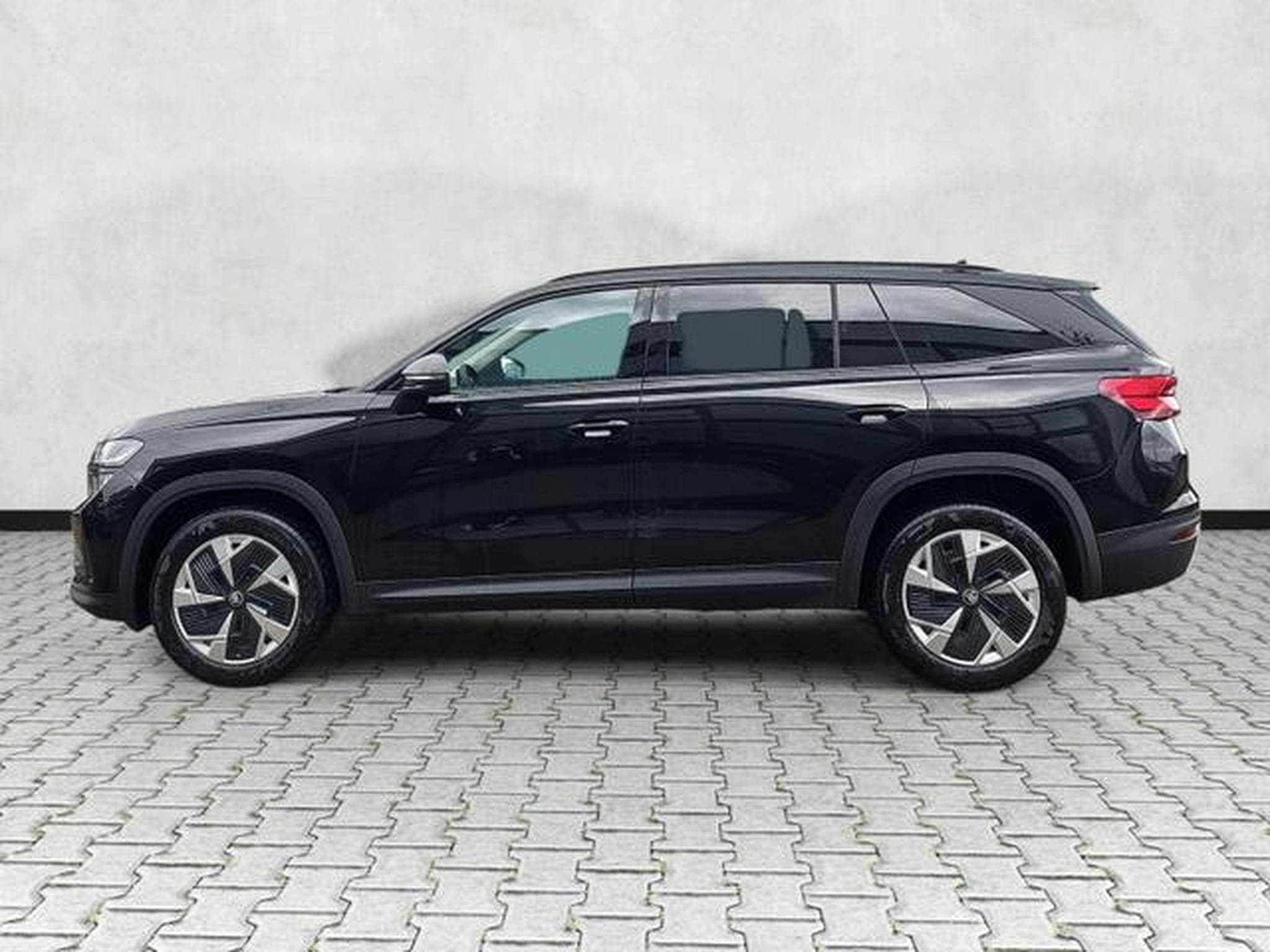 Skoda Kodiaq 1.5 TSI mHEV 110 kW Selection (2026) - Photo 4