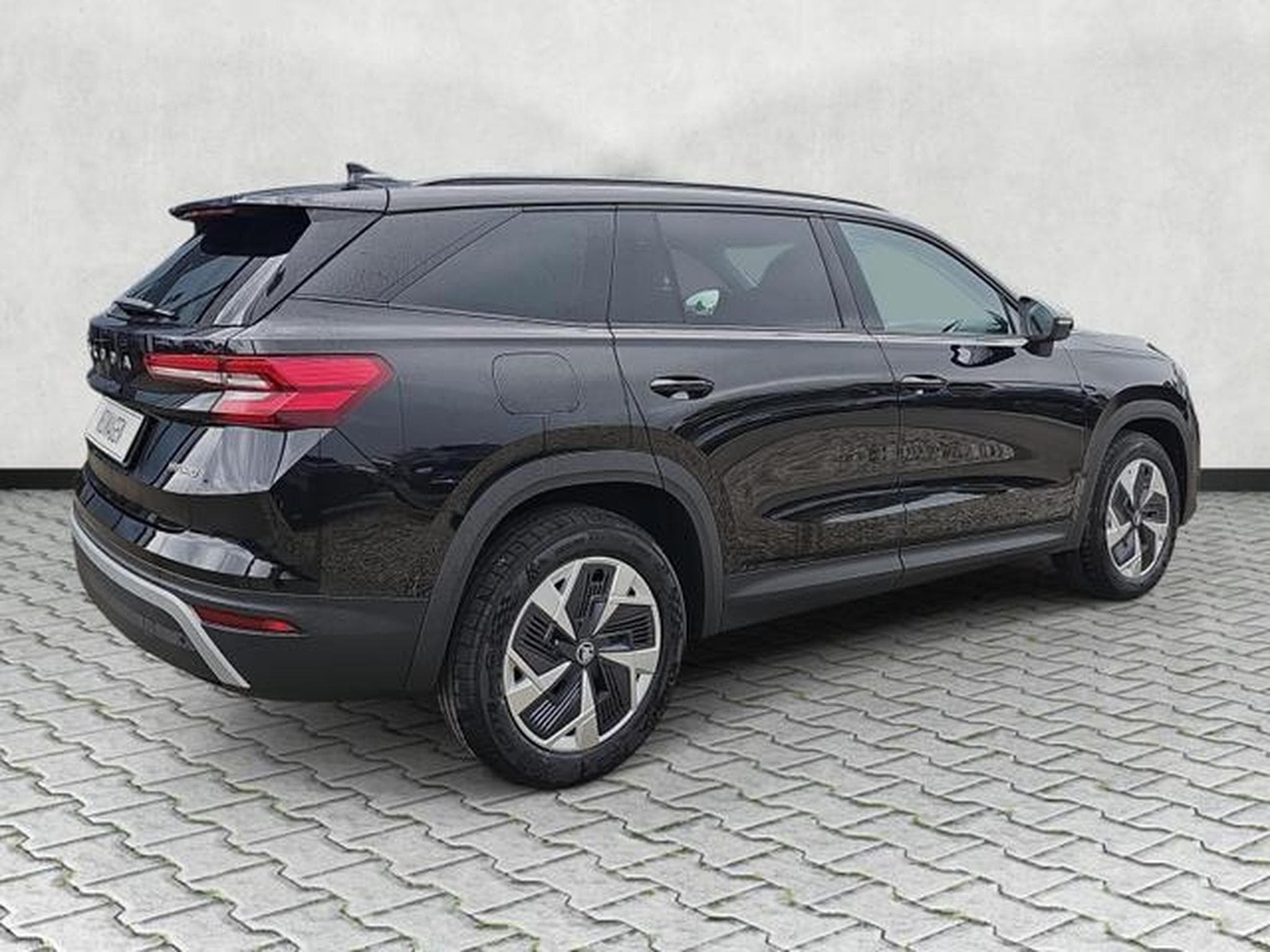 Skoda Kodiaq 1.5 TSI mHEV 110 kW Selection (2026) - Photo 7