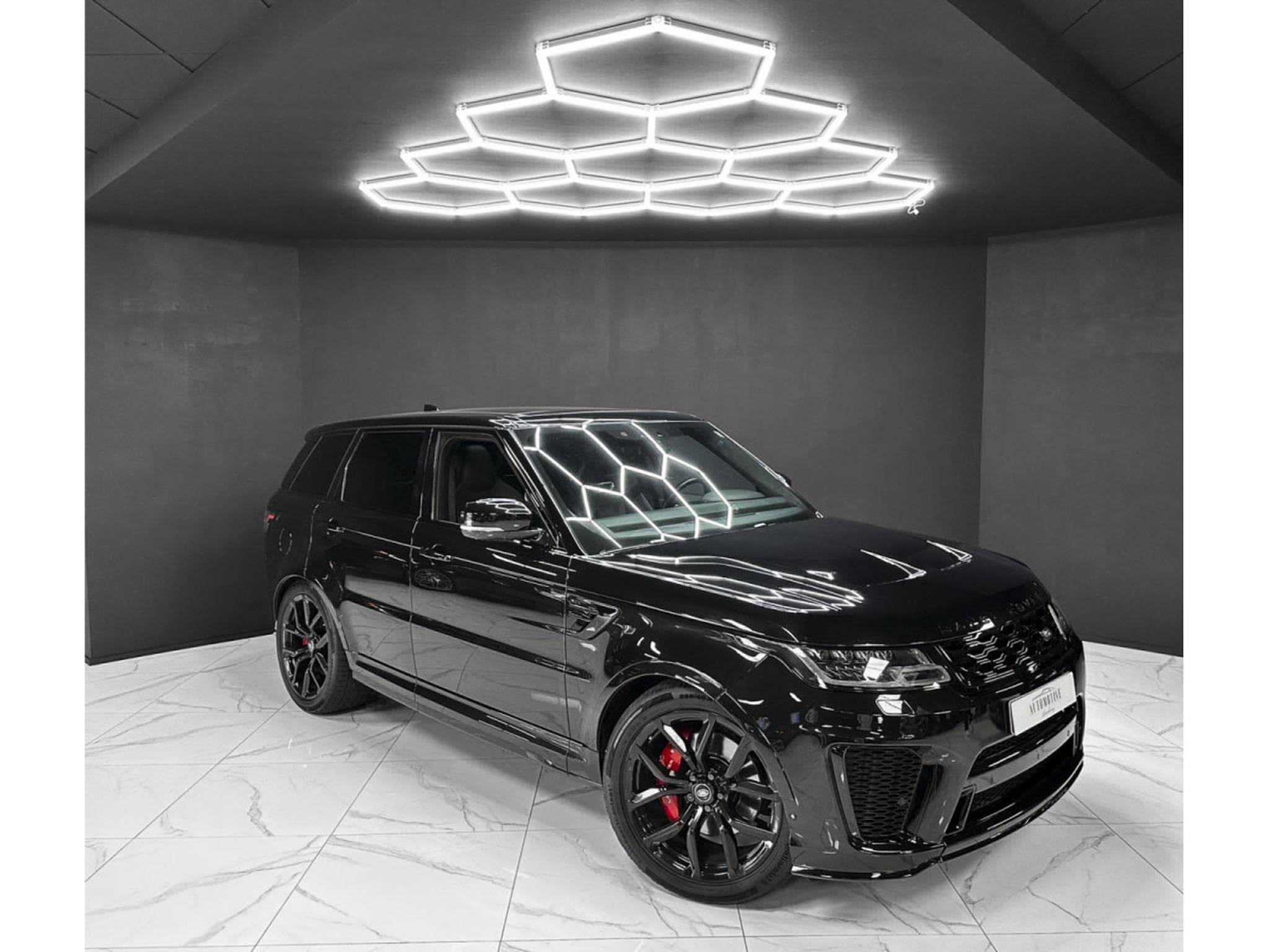 Land-Rover Range Rover Sport 5.0 V8 P575 SVR (2020) - Photo 7