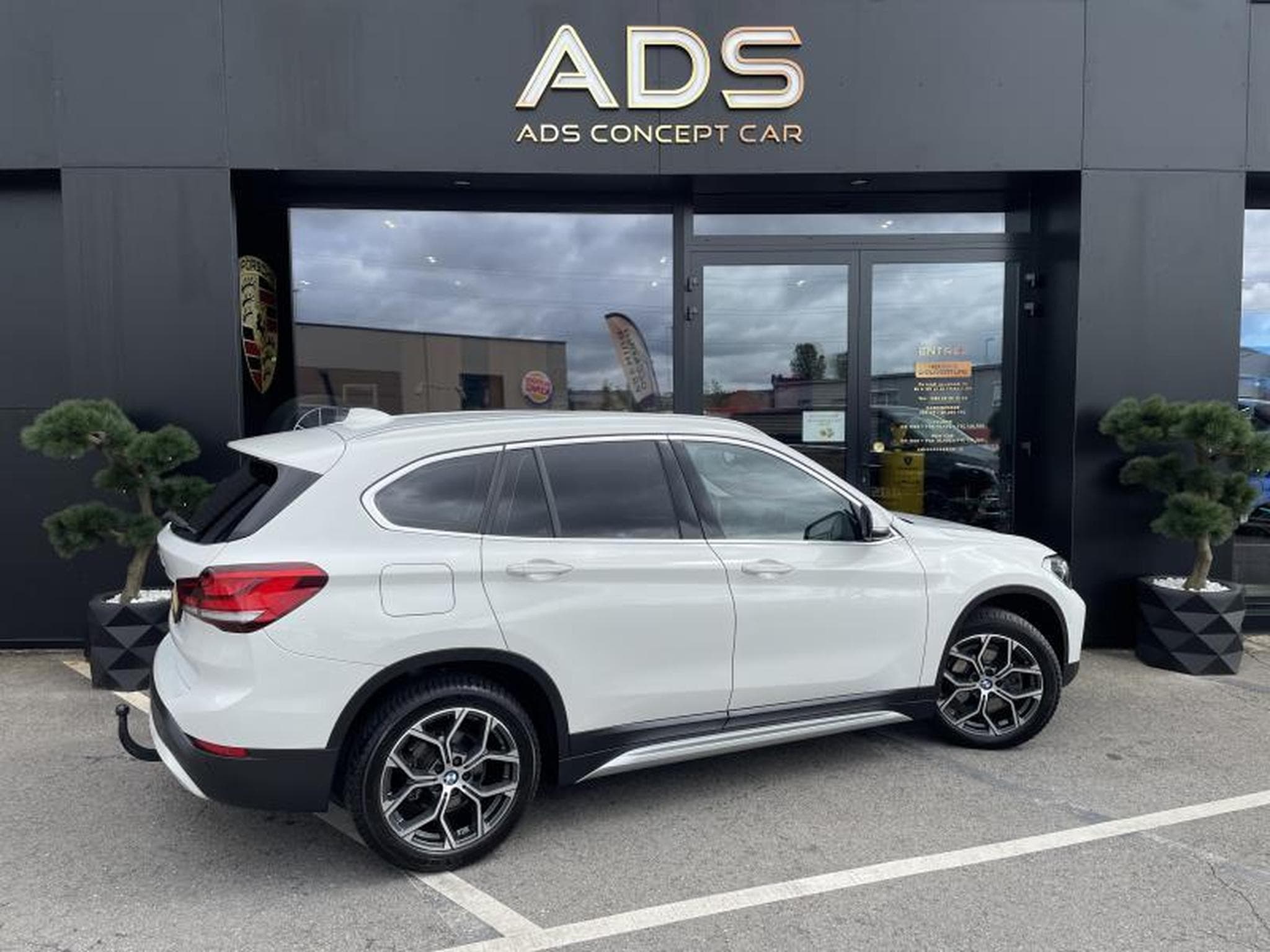 BMW X1 X1 sDrive18i X-line/Sièges chauffants/GPS (2020) - Photo 3