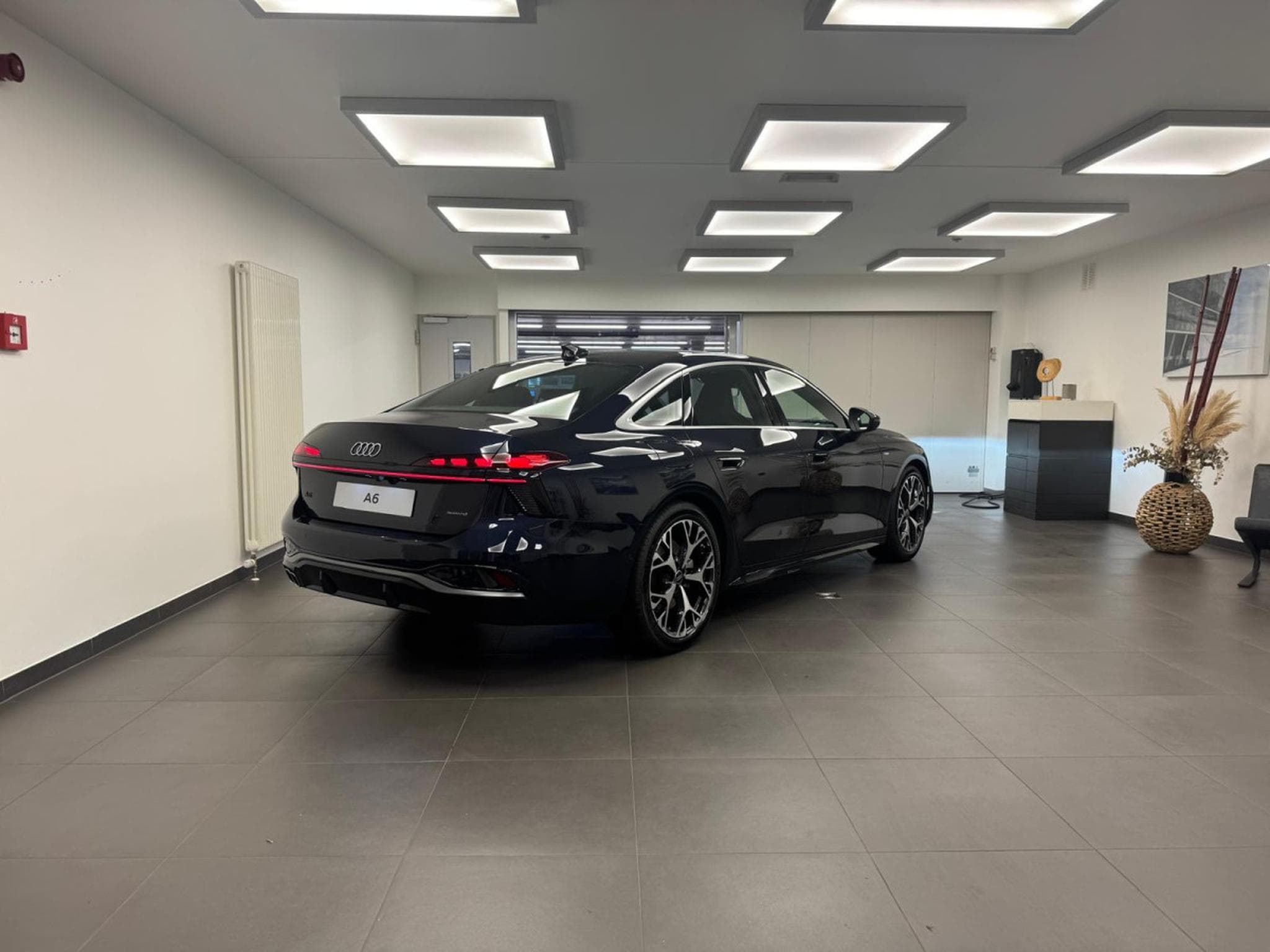 Audi A6 Berline S line 204ch / 150 KW TDI quattro S tronic (2026) - Photo 8
