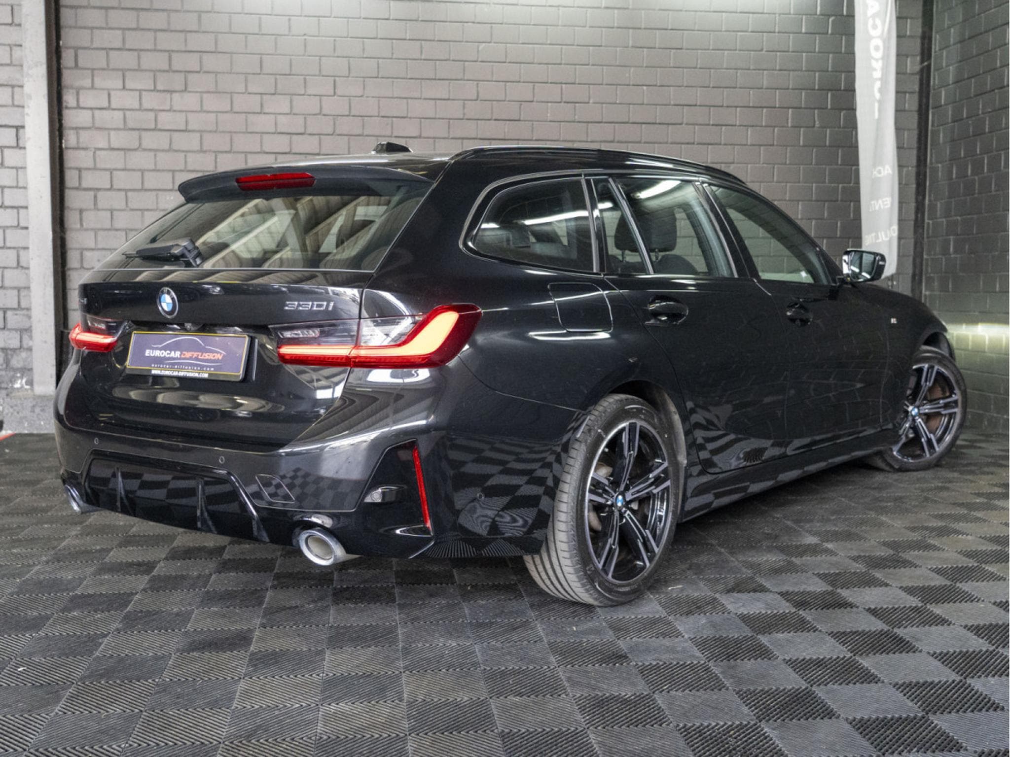BMW 330 330i xDrive M-Sport Touring 245CV *Hayon*ACC*Sièges chauffan (2025) - Photo 6