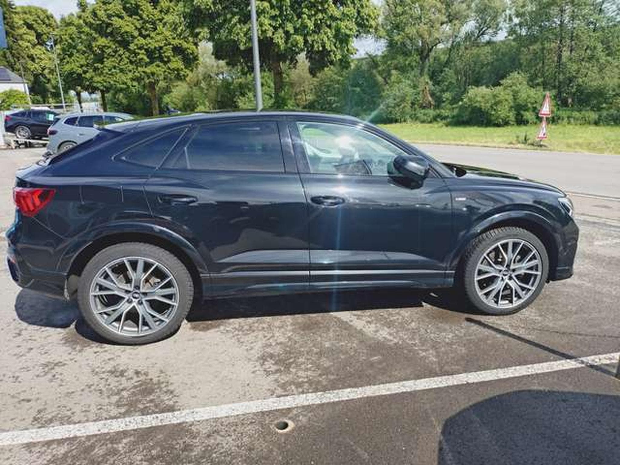 Audi Q3 45 TFSI quattro S line (2021) - Photo 4