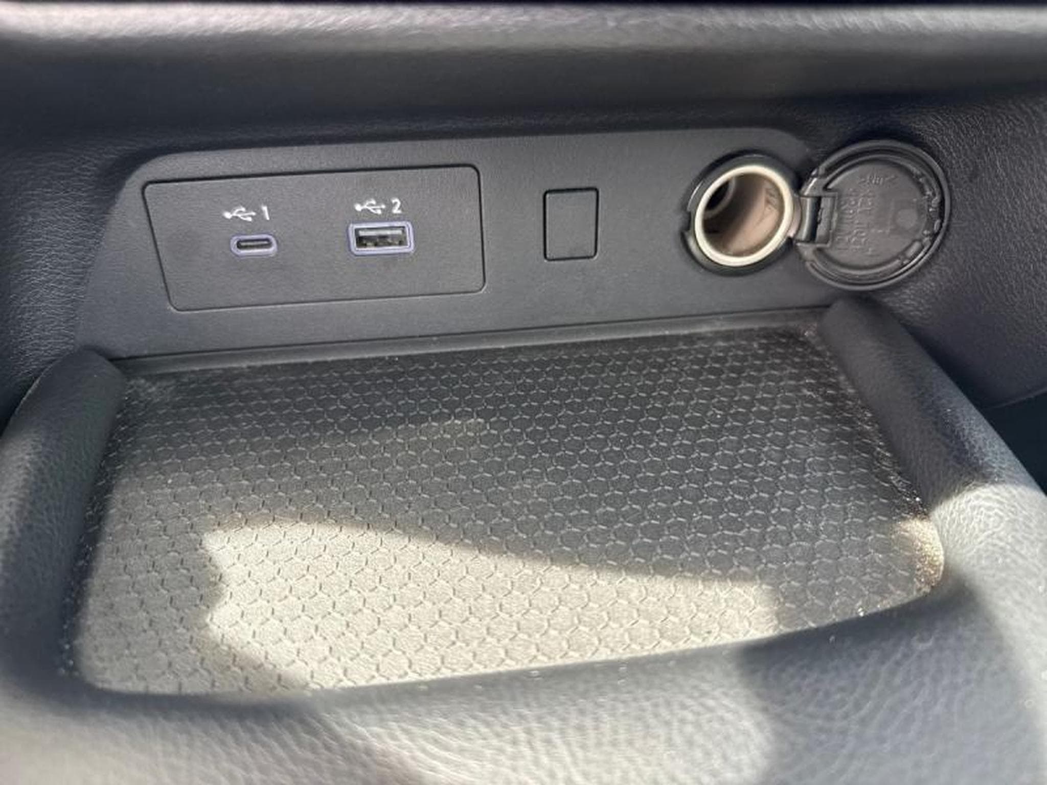 Nissan Juke ACENTA + CONFORT PACK (2024) - Photo 17