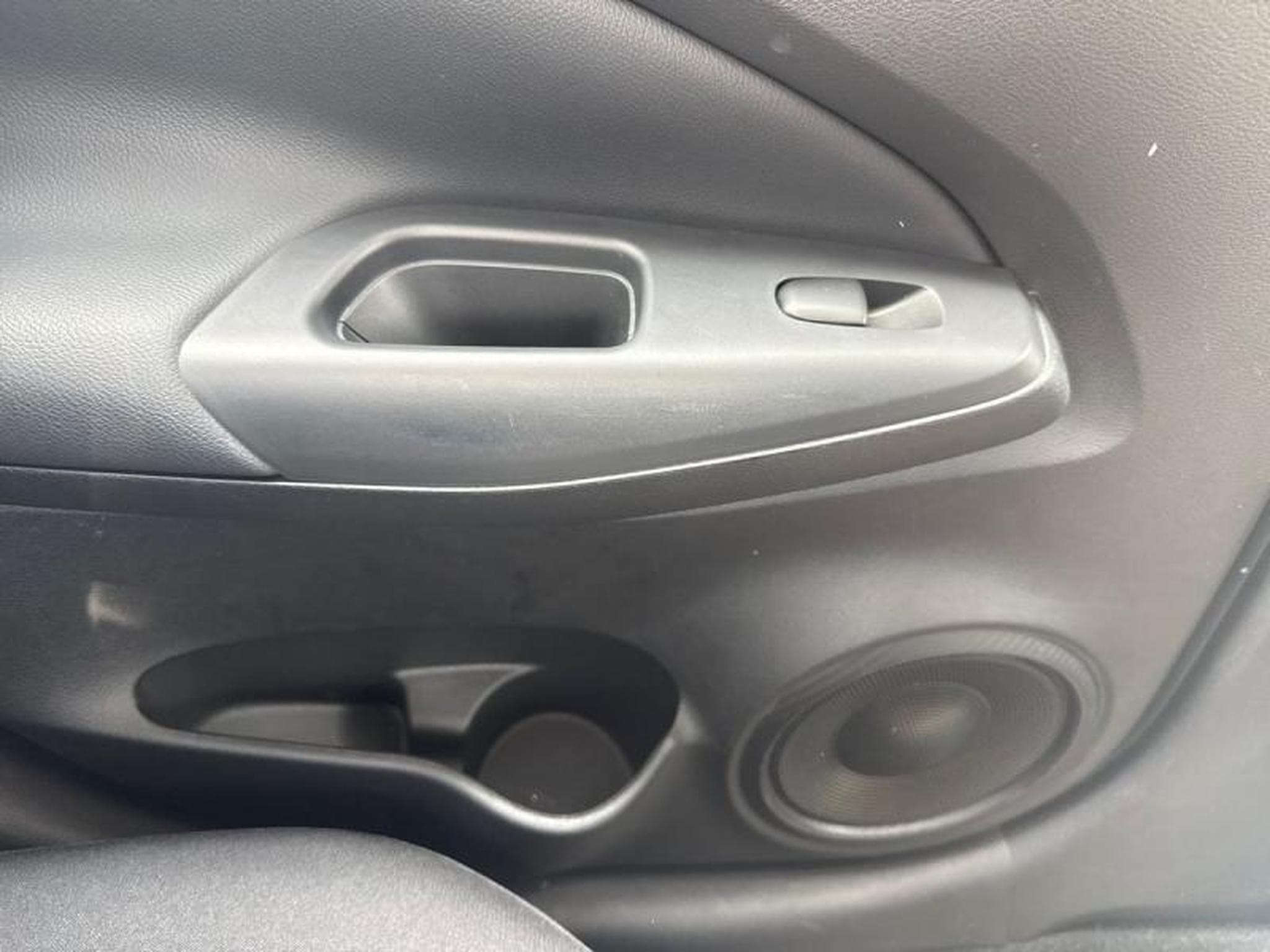 Nissan Juke ACENTA + CONFORT PACK (2024) - Photo 24