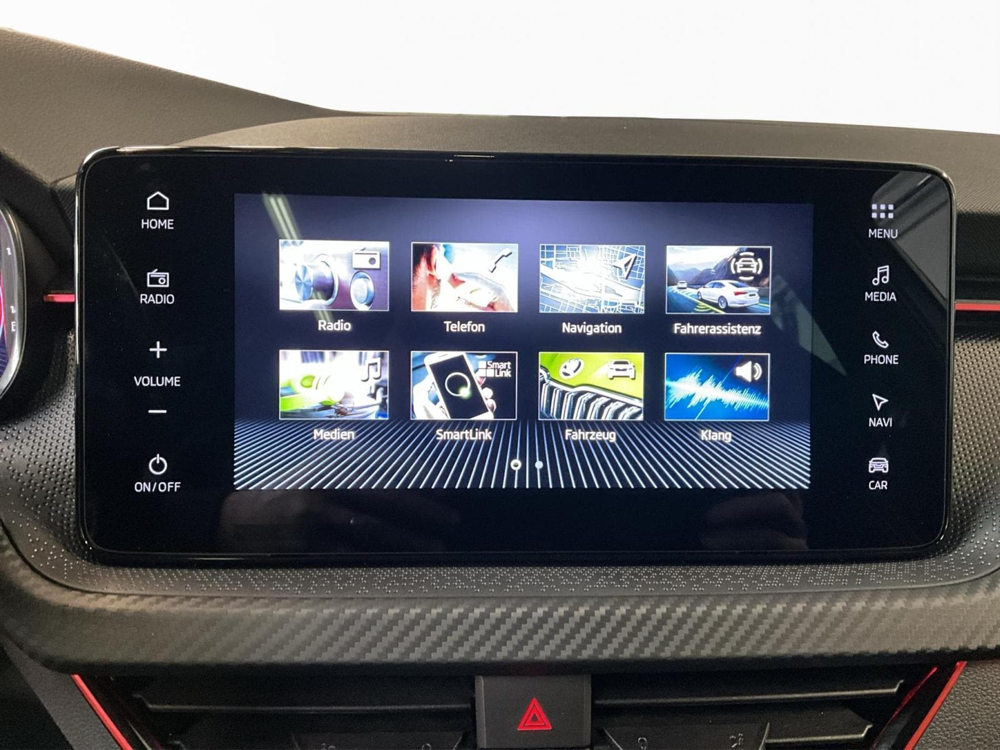 Skoda Kamiq Monte-Carlo+DSG+LED+P.Assisted+P.Park&Go (2025) - Photo 13