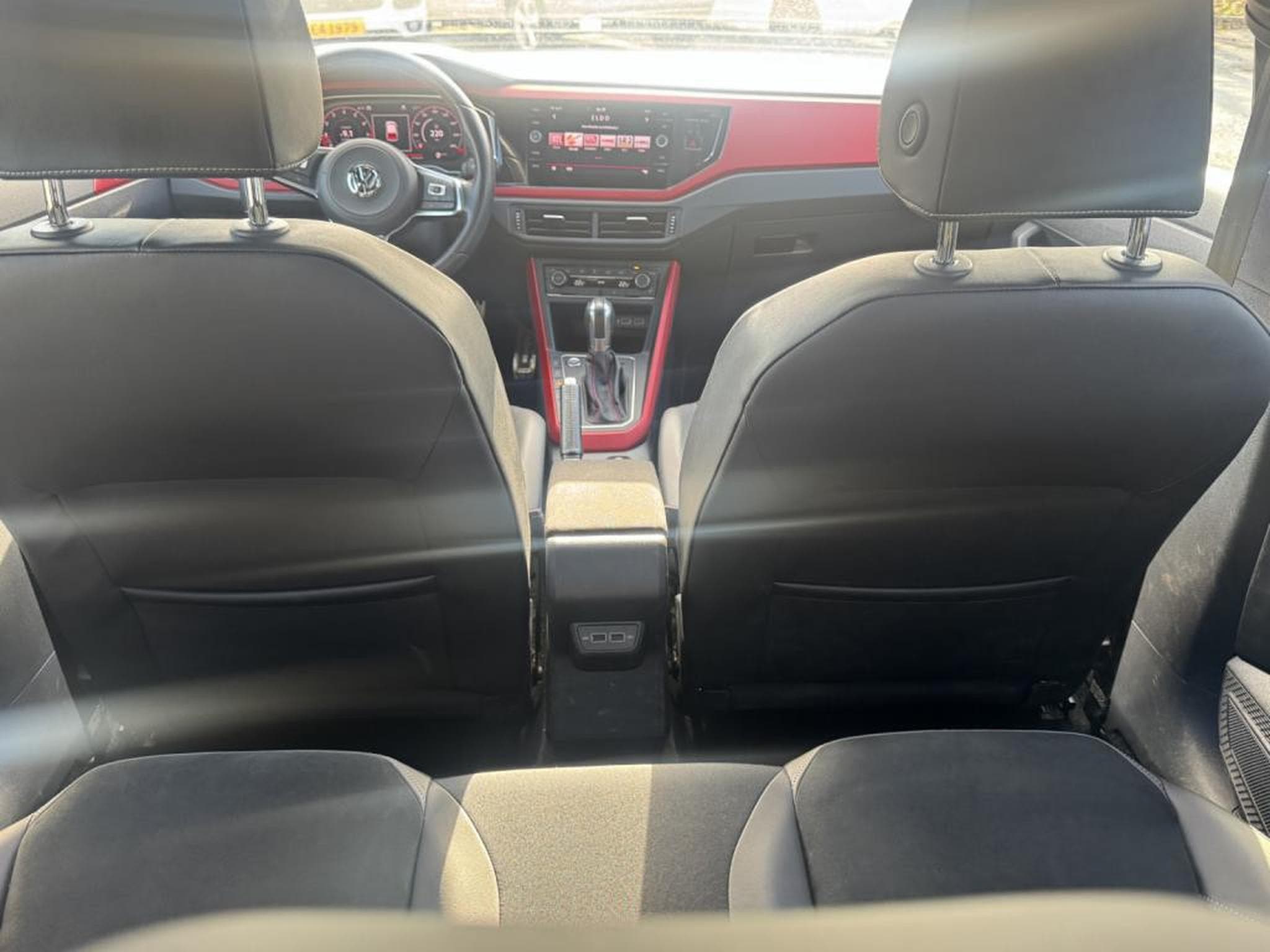 VW Polo 2.0 esse 200ch automatique 1-prop, 31.000km (2019) - Photo 17