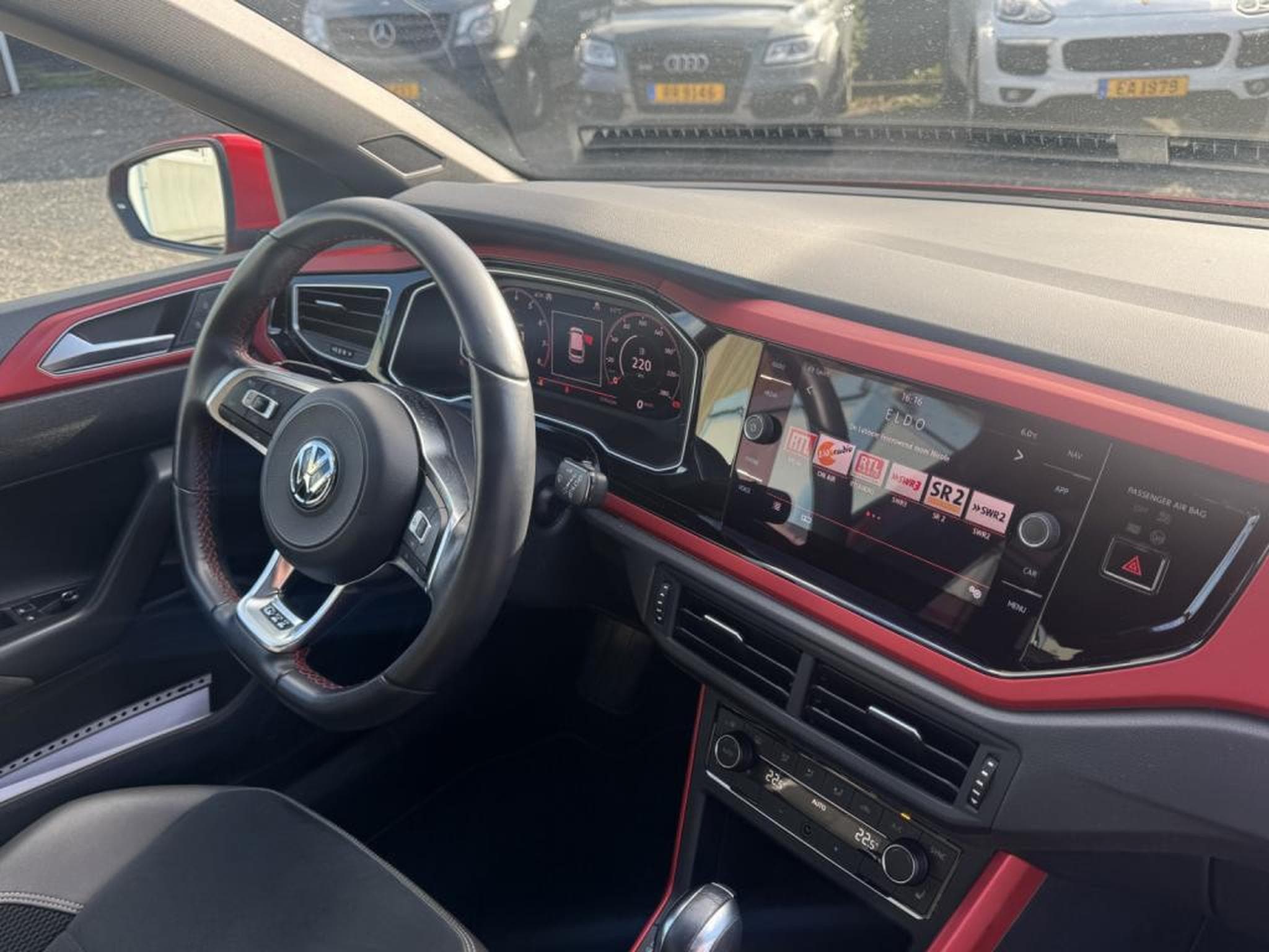 VW Polo 2.0 esse 200ch automatique 1-prop, 31.000km (2019) - Photo 9