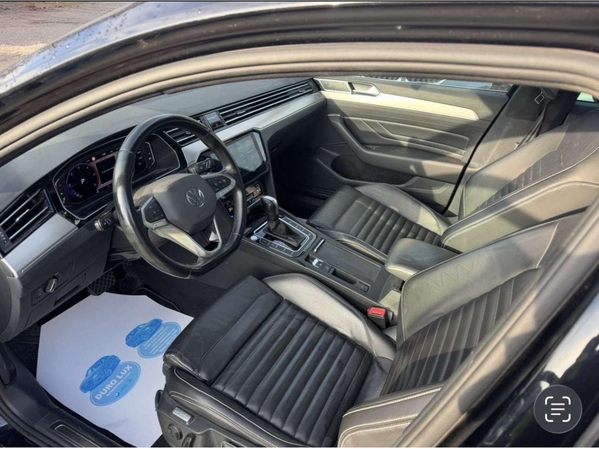 VW Passat 2.0 TDI SCR DSG Highline 1-prop Tva Récup (2020) - Photo 11