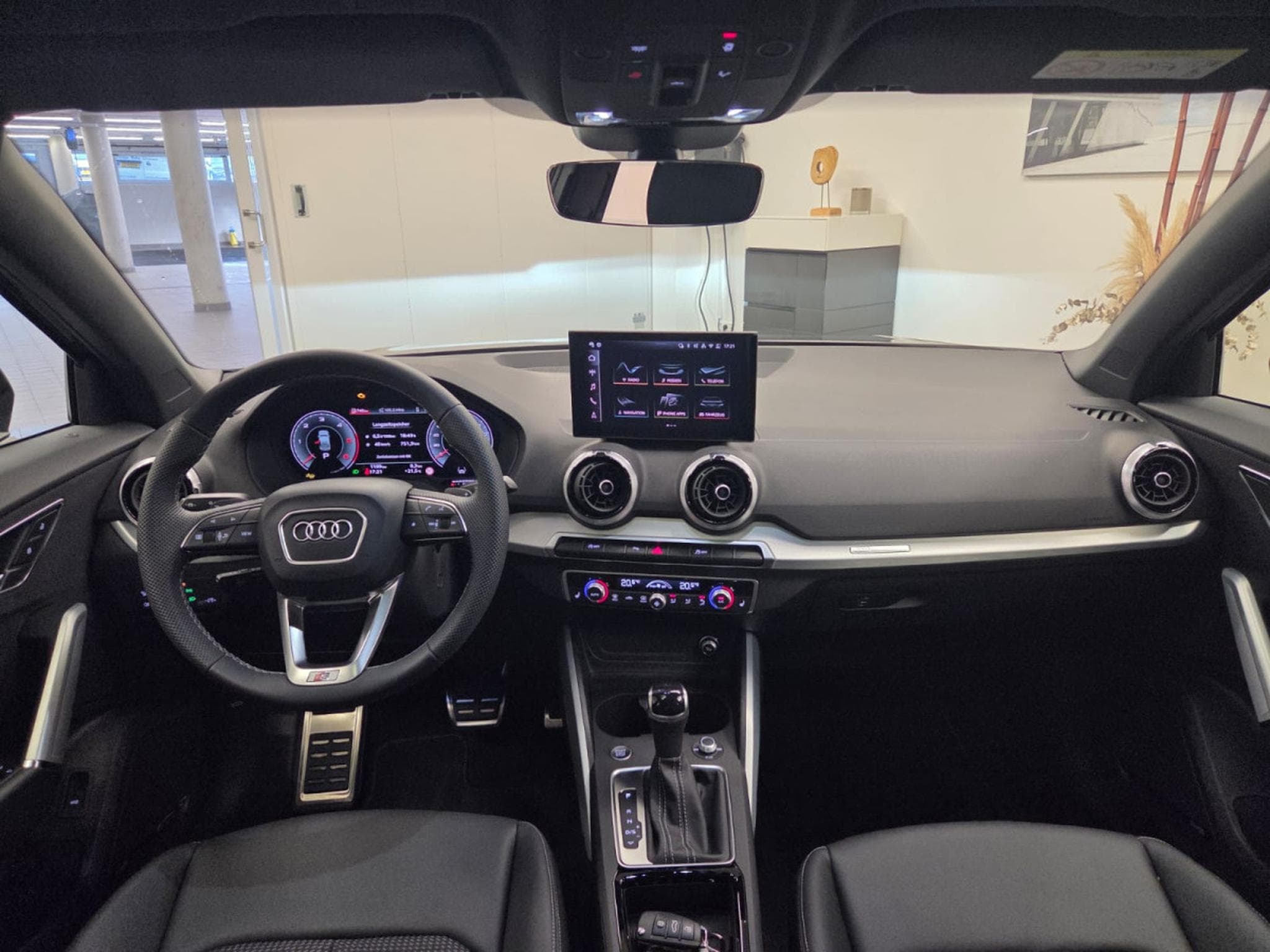 Audi Q2 S line 35 TDI 150 CH / 110 KW S tronic (2025) - Photo 5