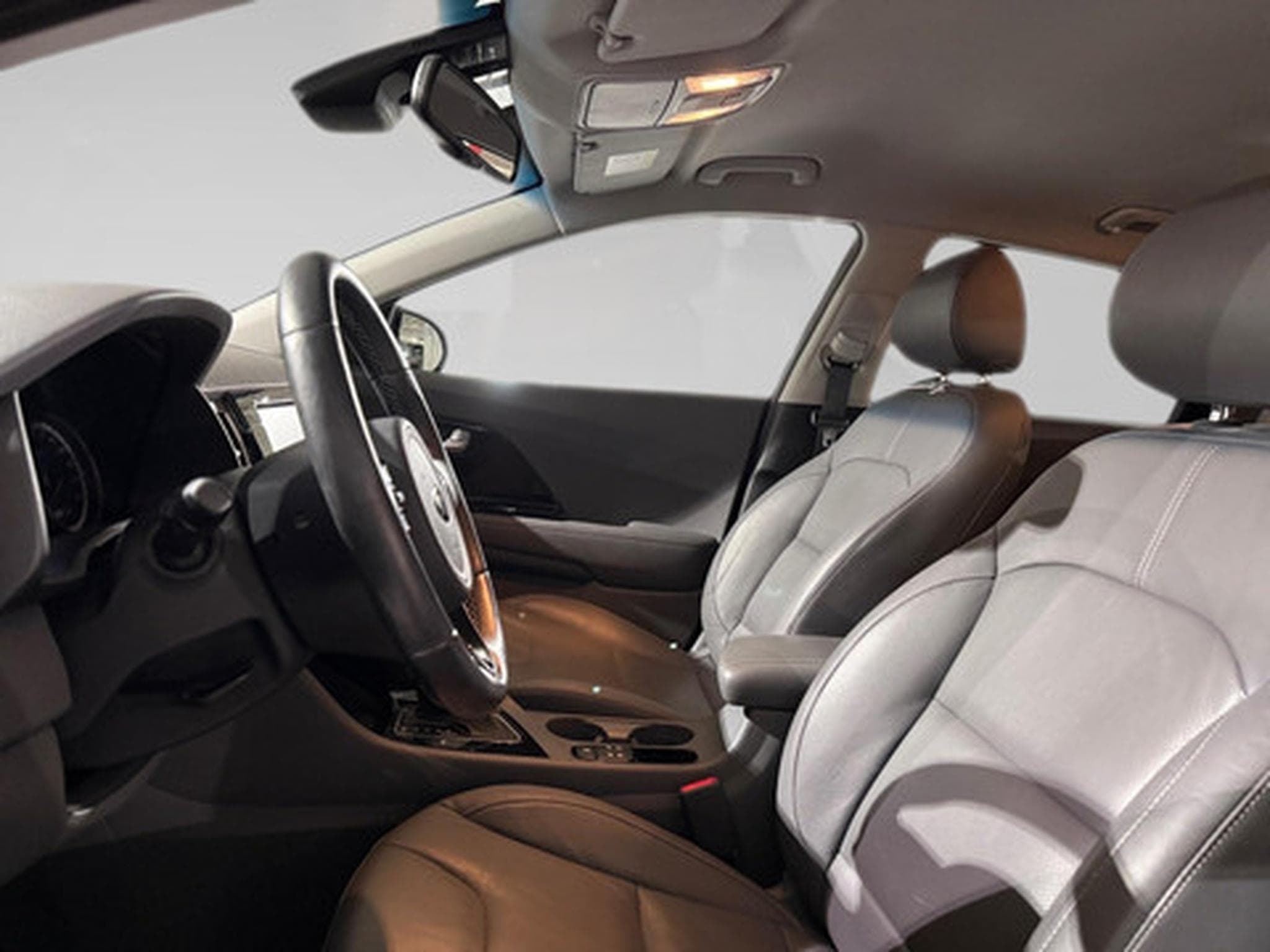 Kia Niro 1.6 HYBRID (2018) - Photo 4