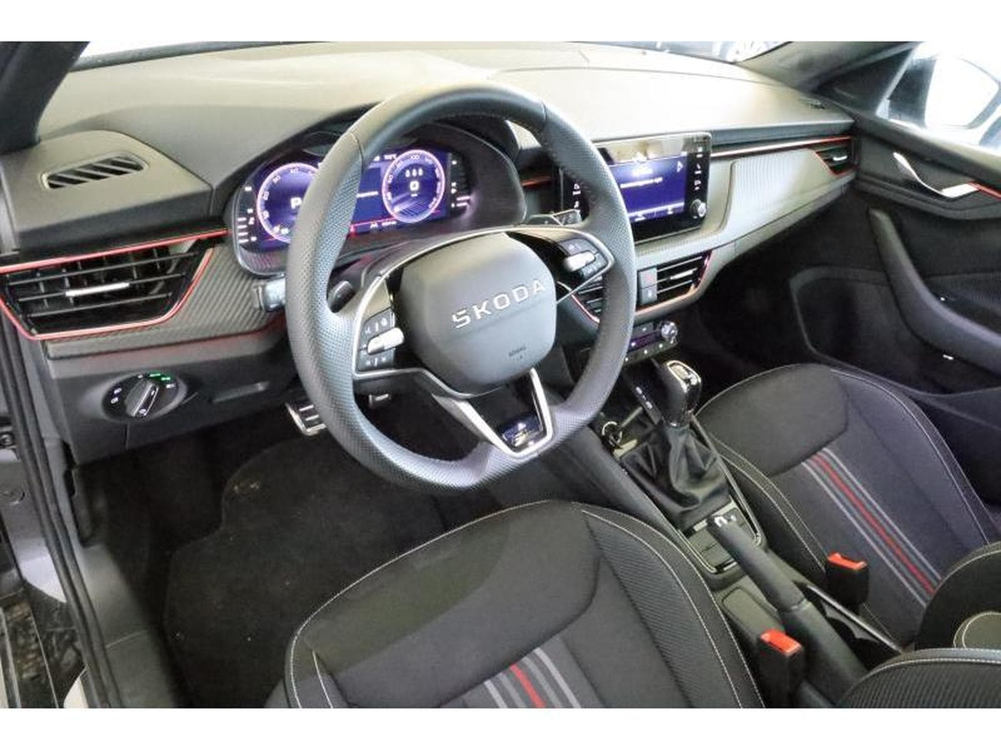 Skoda Kamiq Monte Carlo (2025) - Photo 10