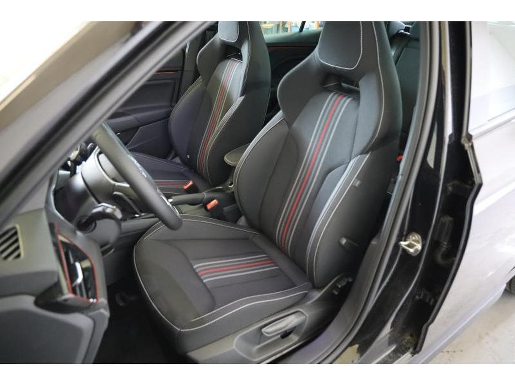 Skoda Kamiq Monte Carlo (2025) - Photo 4