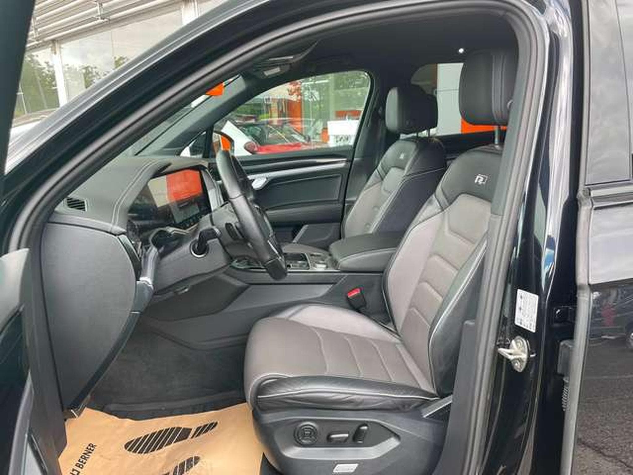 VW Touareg 3.0 V6 4Motion R-Line JUSQU'A 36 MOIS DE GARANTIE (2021) - Photo 13