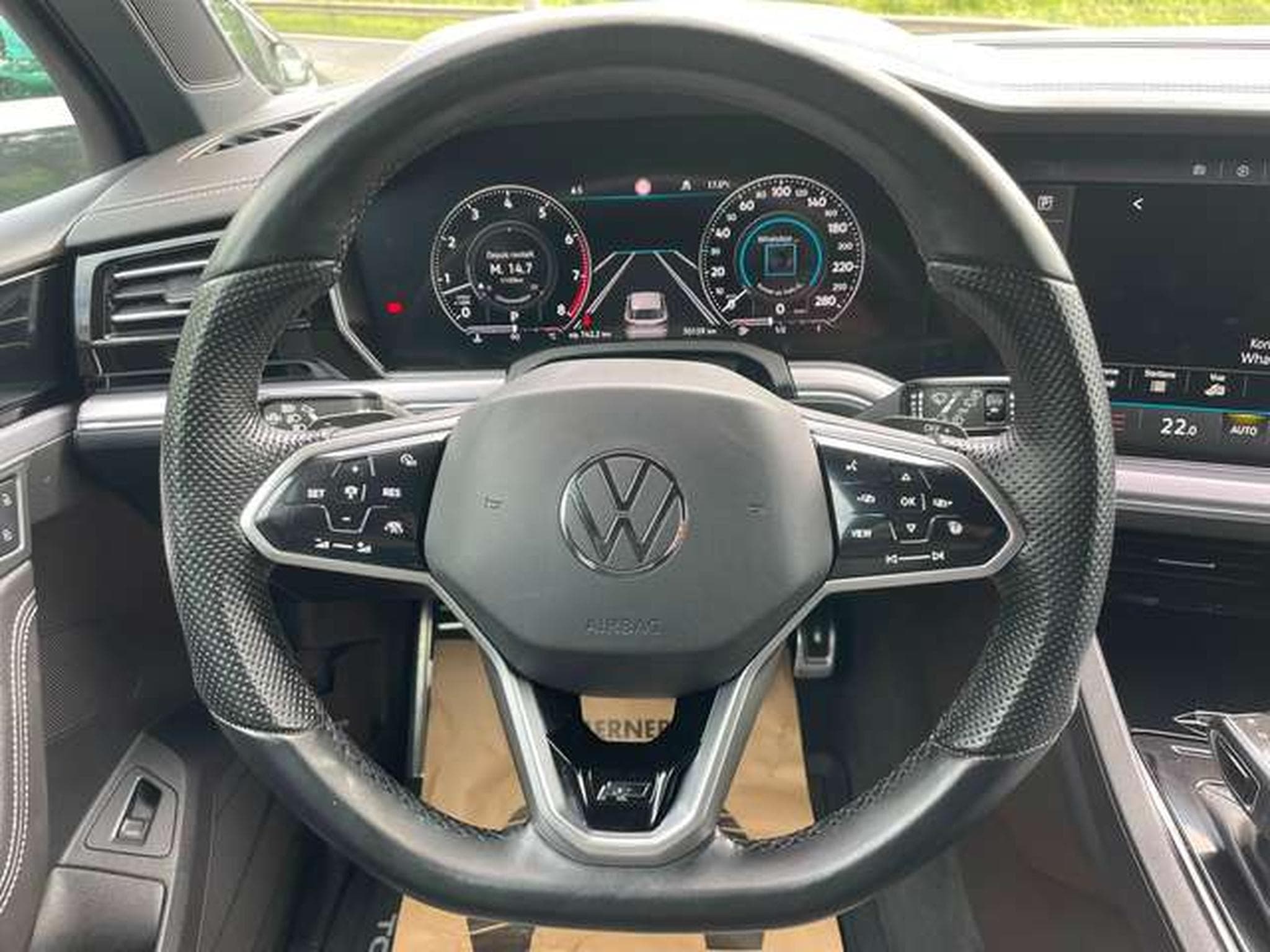 VW Touareg 3.0 V6 4Motion R-Line JUSQU'A 36 MOIS DE GARANTIE (2021) - Photo 16