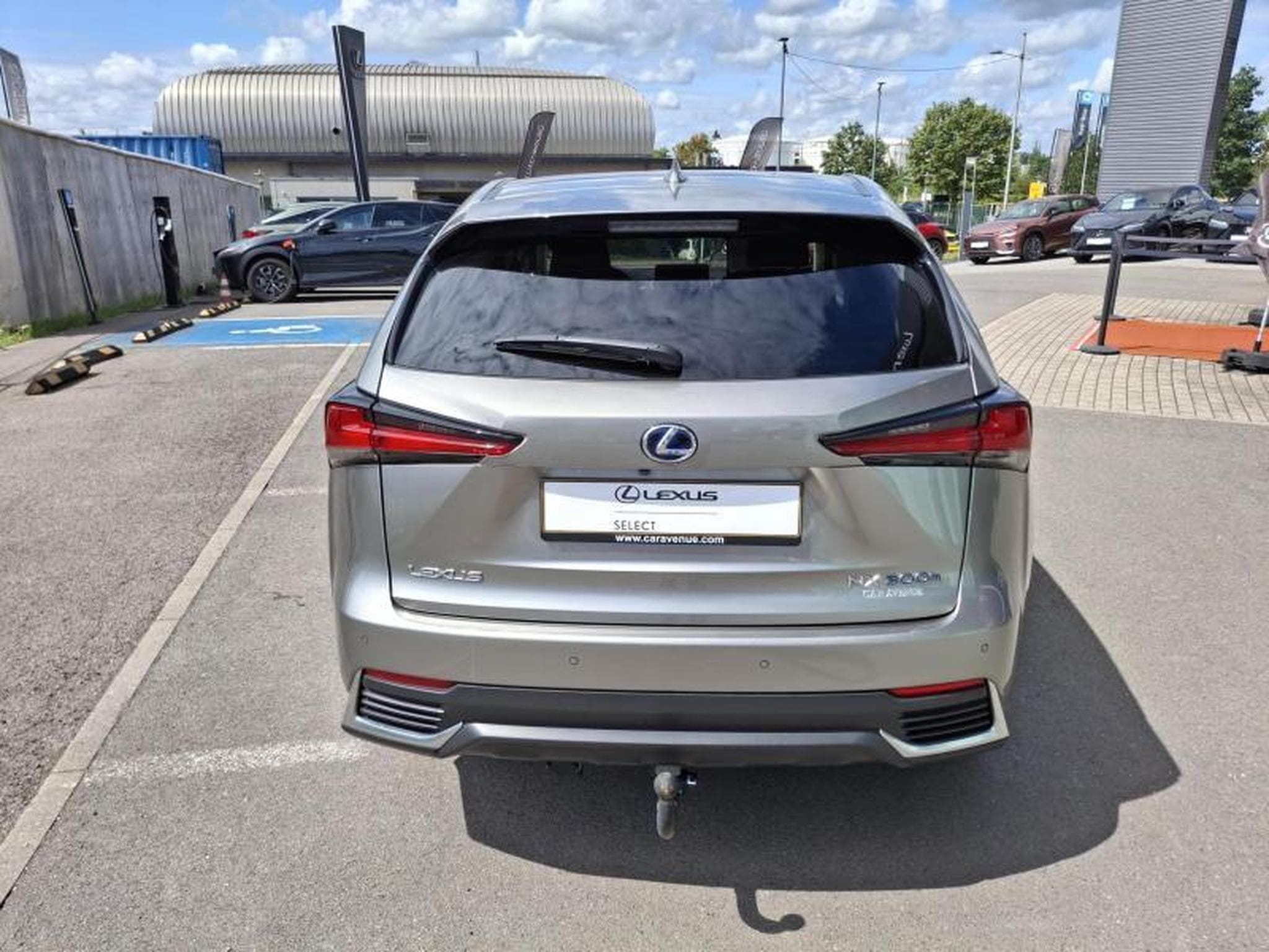 Lexus NX Executive (2020) - Photo 3