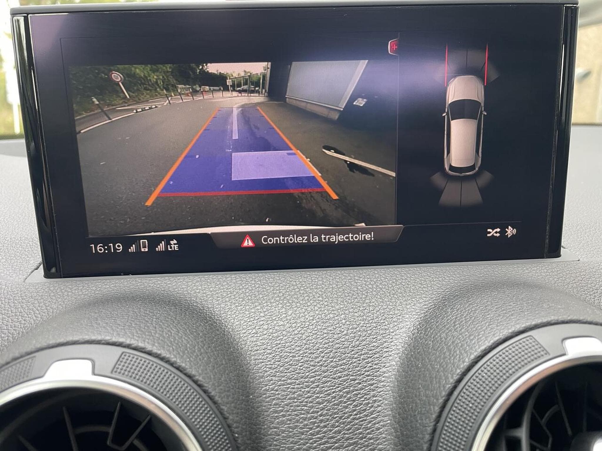 Audi Q2 35 TDI 150 S-TRONIC DESIGN GPS CARPLAY (2022) - Photo 4