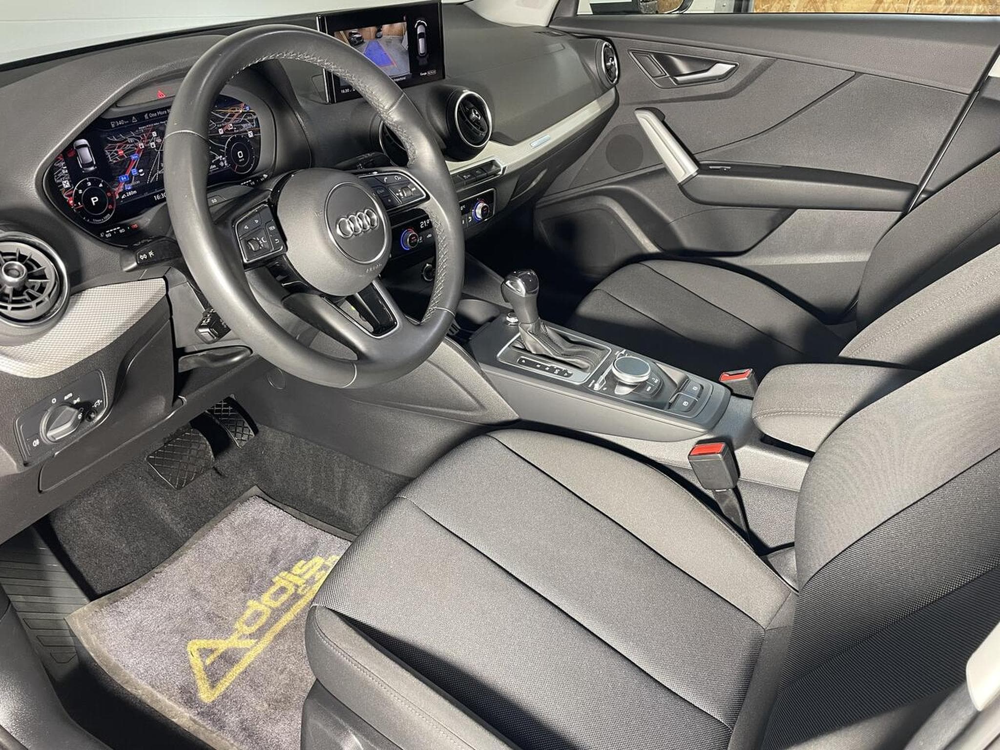 Audi Q2 35 TDI 150 S-TRONIC DESIGN GPS CARPLAY (2022) - Photo 9