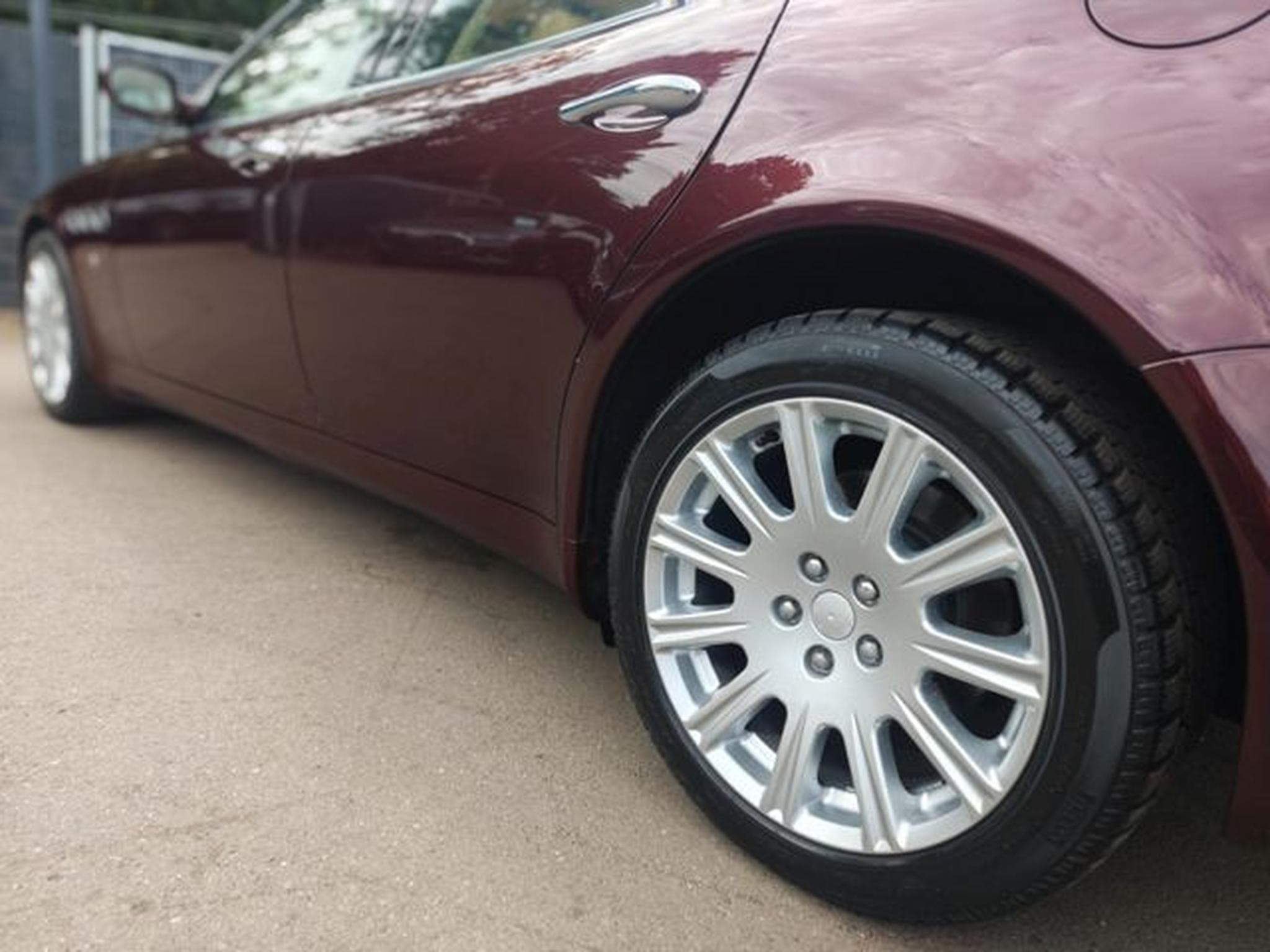 Maserati Quattroporte QUATTROPORTE 4,2 *2.HD*COC*AUT*HISTORIE MASERATI (2005) - Photo 10
