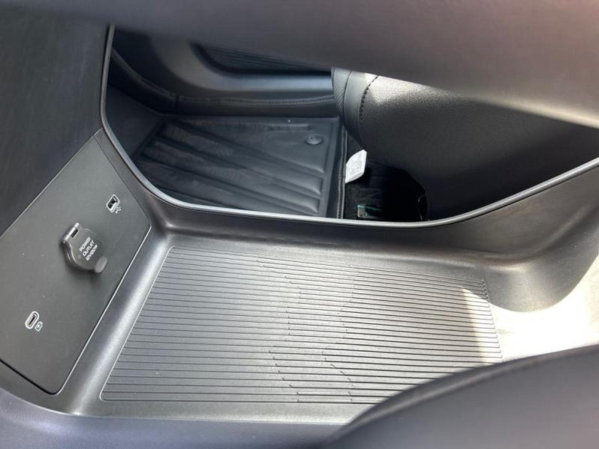 GEELY EX5 Pro + (2026) - Photo 25