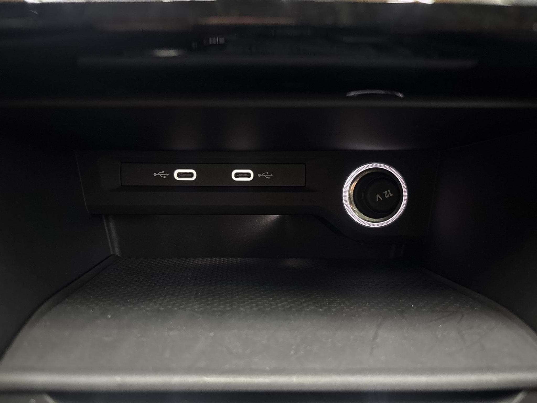 VW Touran R-LINE (2026) - Photo 25