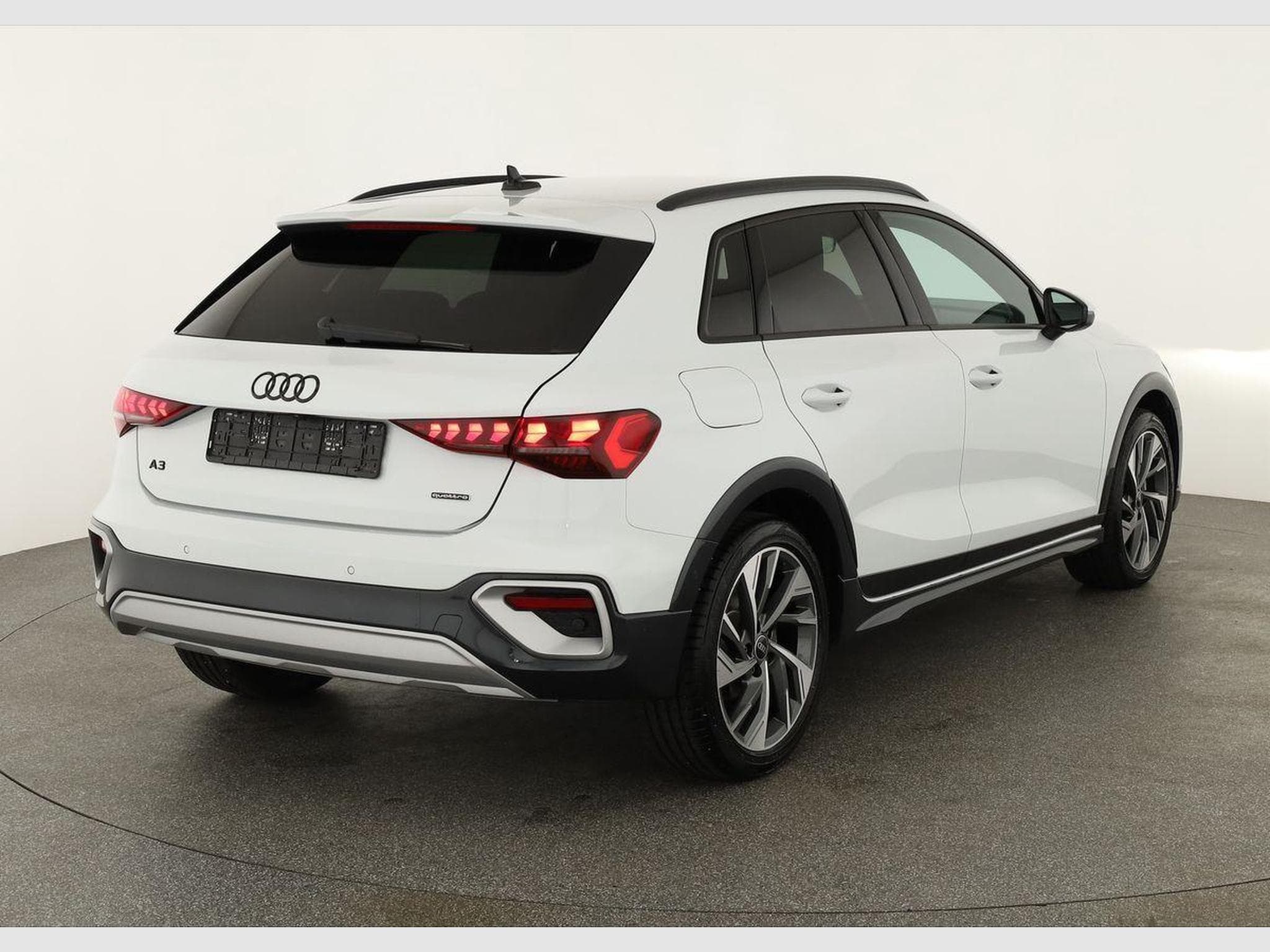 Audi A3 TFSI quattro 150 kW (2026) - Photo 2