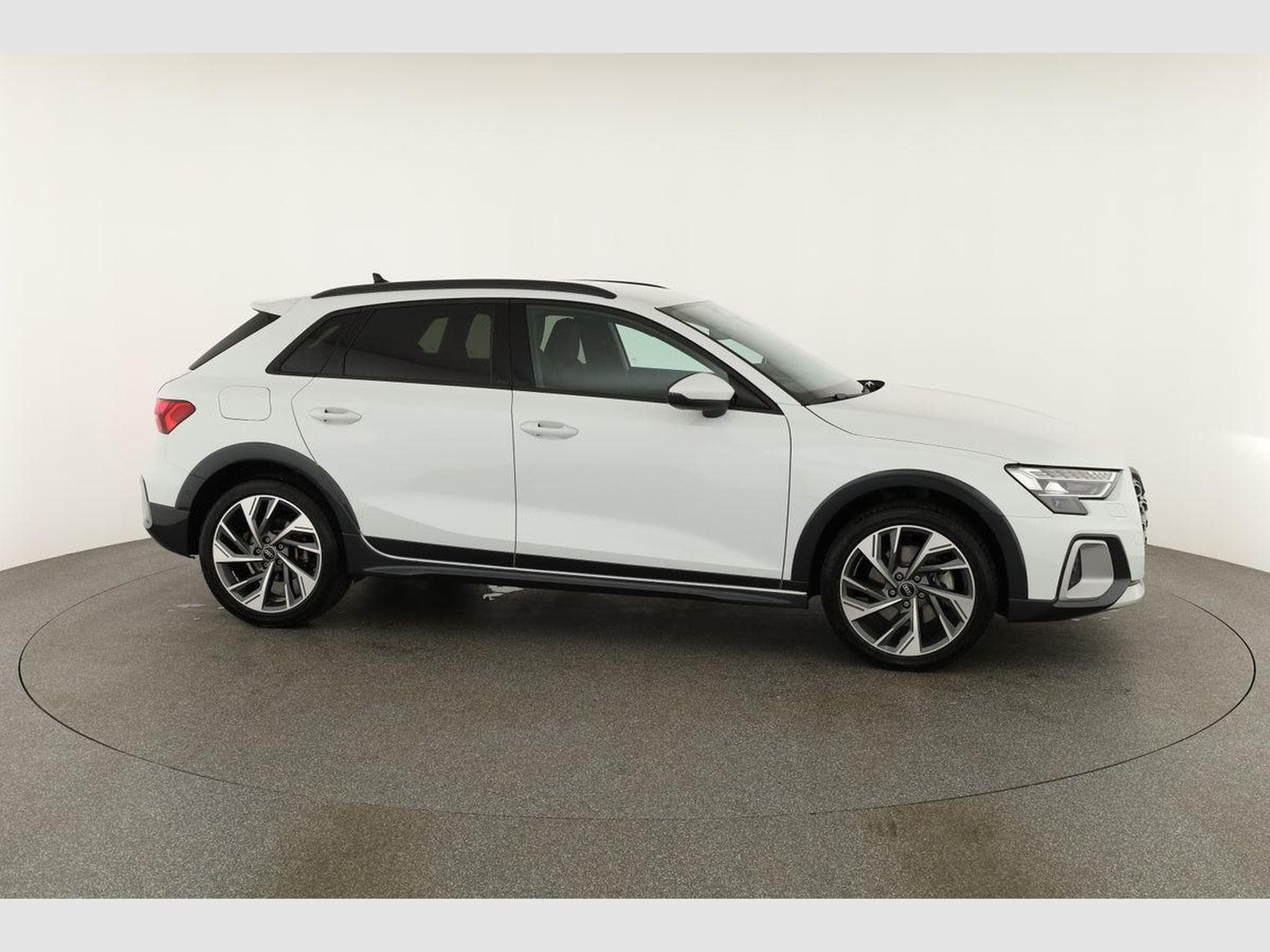 Audi A3 TFSI quattro 150 kW (2026) - Photo 21