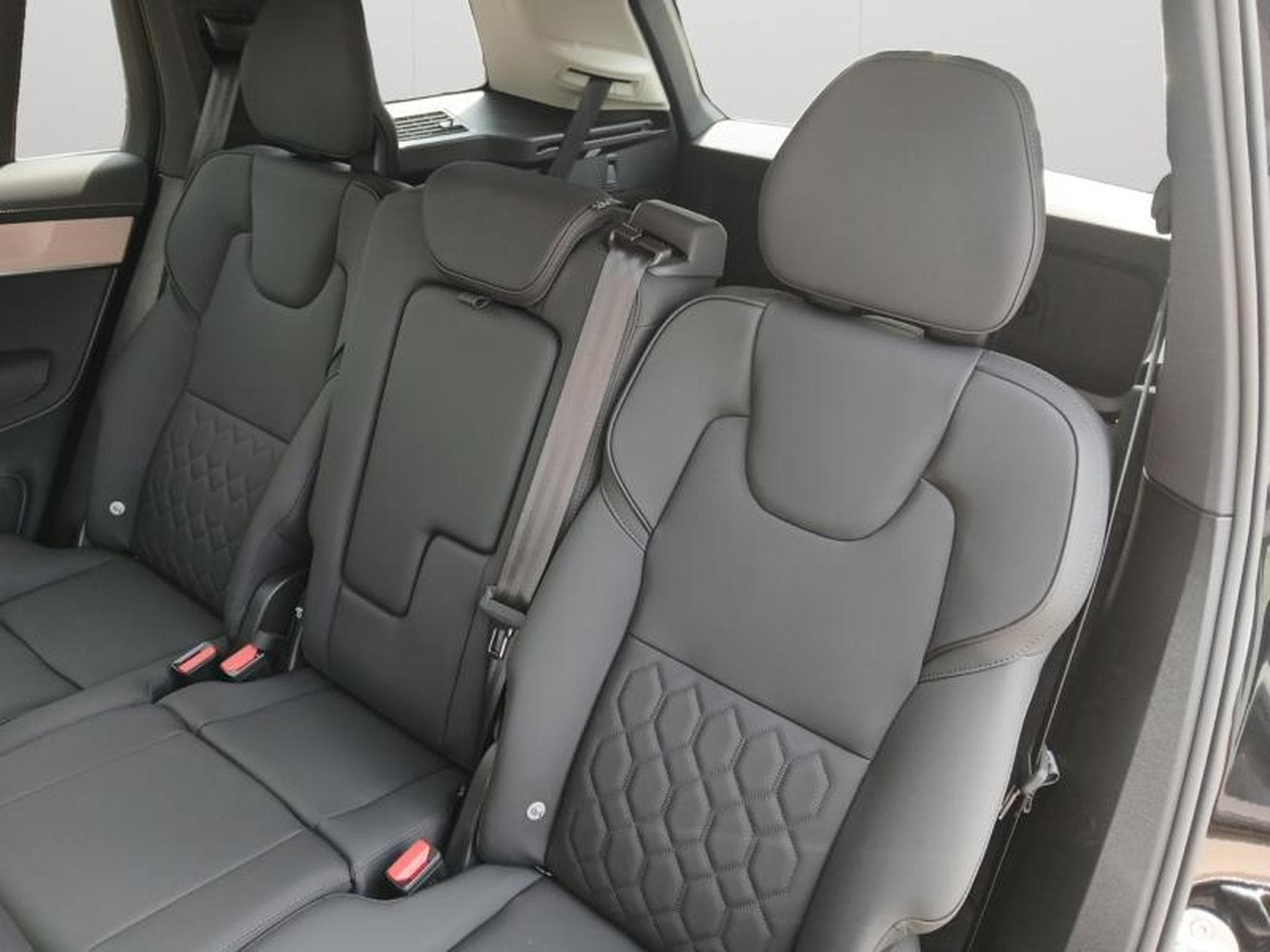 Volvo XC90 T8 Plus Bright / Hybride + Kit Hiver (2025) - Photo 13