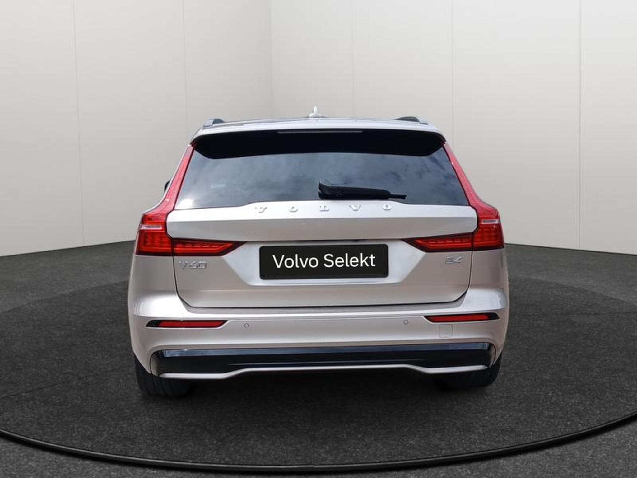 Volvo V60 B4 Plus Dark / Essence (2025) - Photo 25