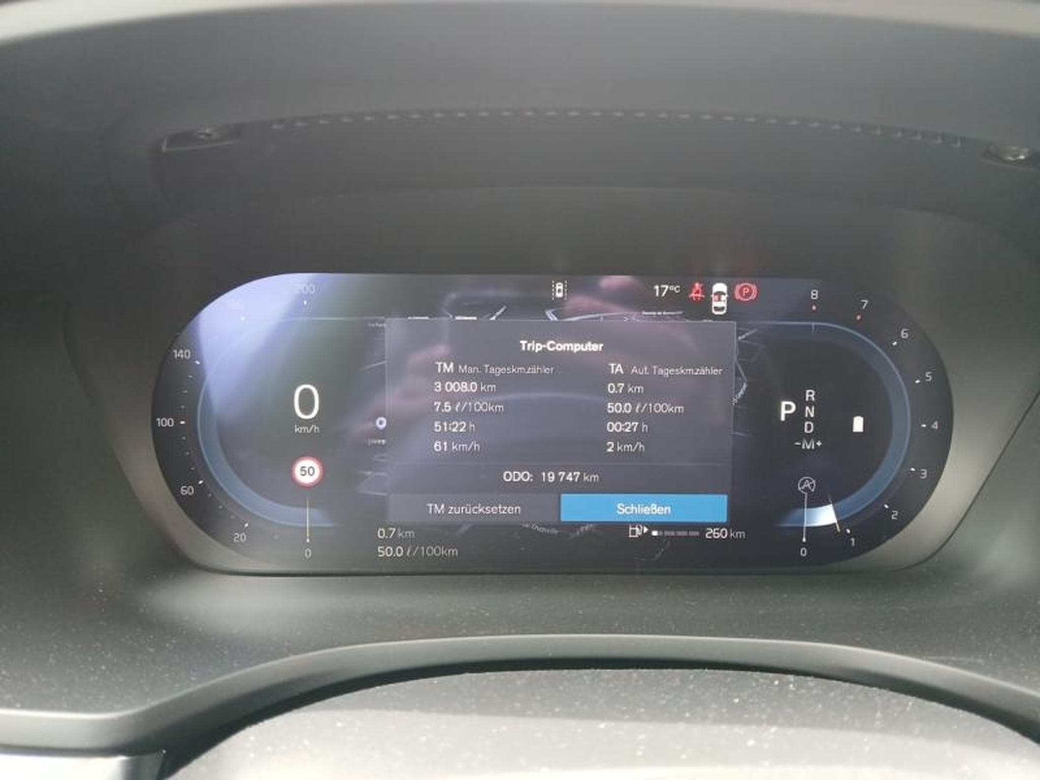 Volvo V60 B4 Plus Dark / Essence (2025) - Photo 39