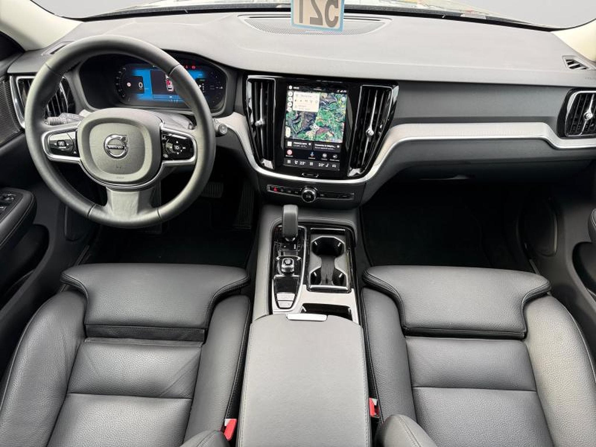 Volvo V60 T6 AWD Plus Dark / Hybride (2024) - Photo 10