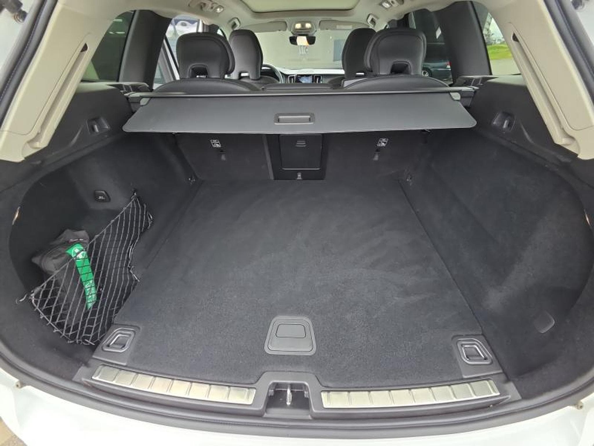 Volvo XC60 B4 Plus Dark/ Essence (2024) - Photo 19