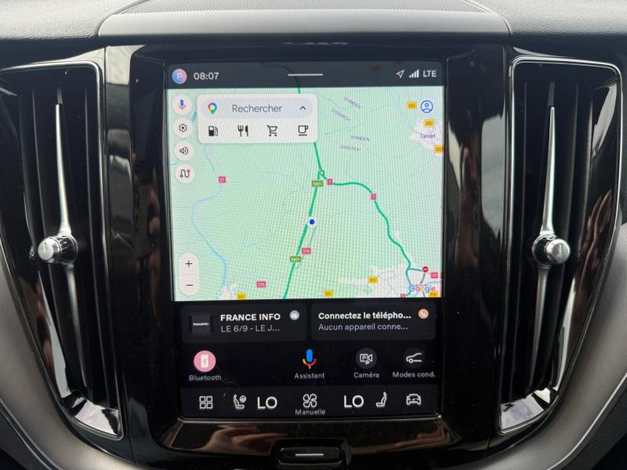 Volvo XC60 B4 Core / Essence (2022) - Photo 16