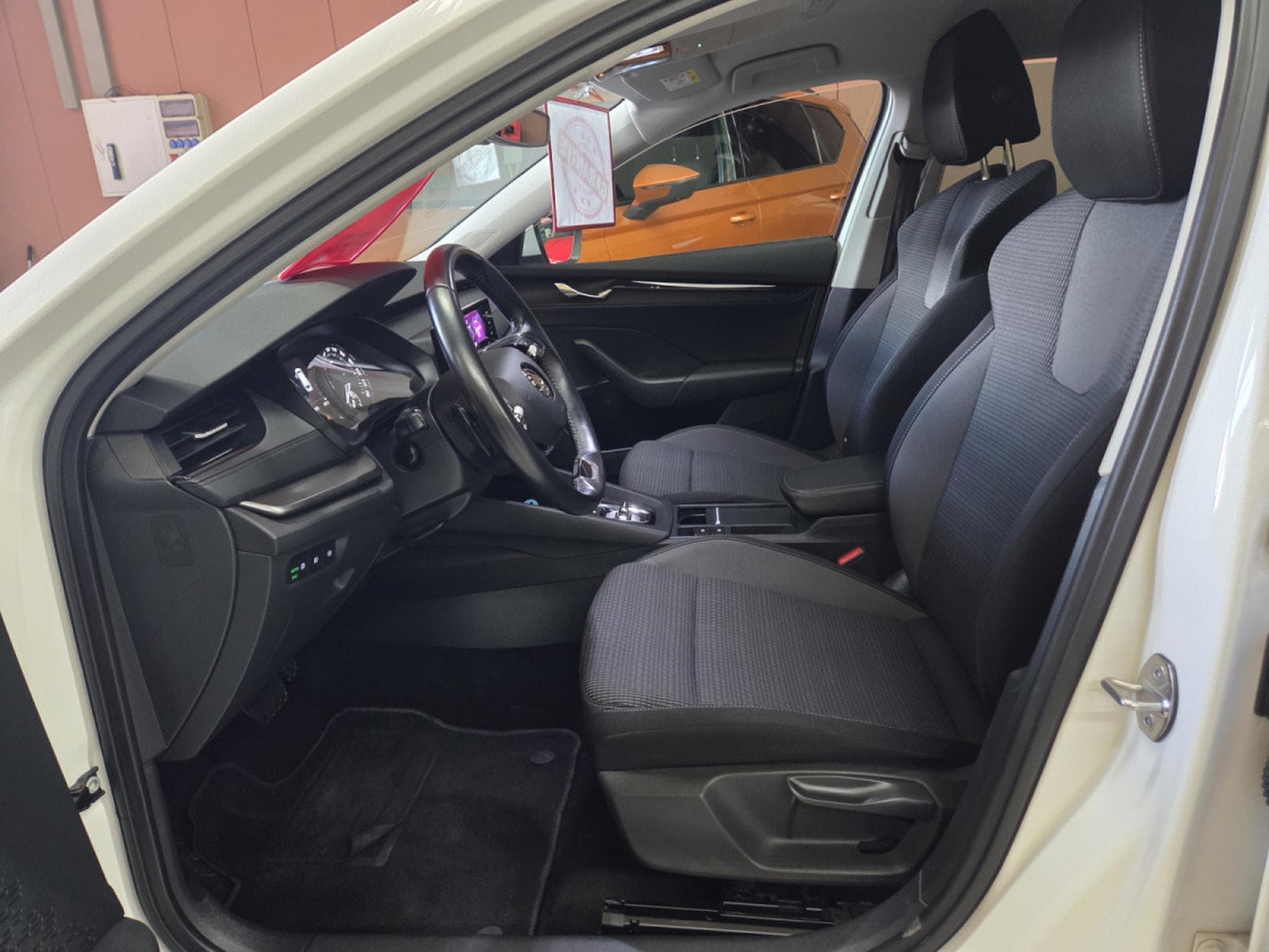 Skoda Octavia TDI 150CV DSG (2020) - Photo 7