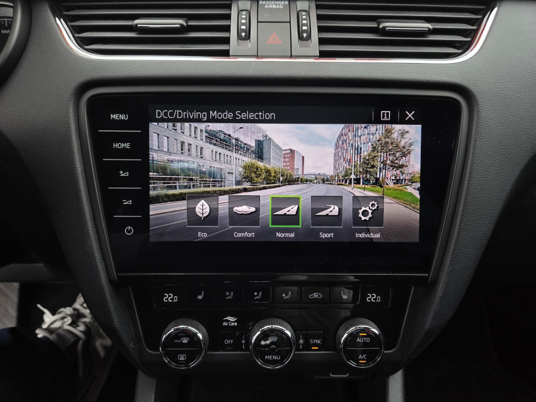 Skoda Octavia TDI DSG 150CV EDITION Laurin & klement (2019) - Photo 20