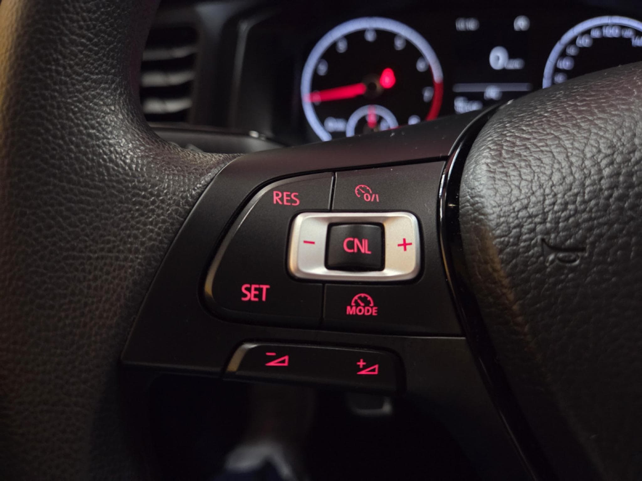 VW Polo 1.0 TRENDLINE 80CV (2020) - Photo 13