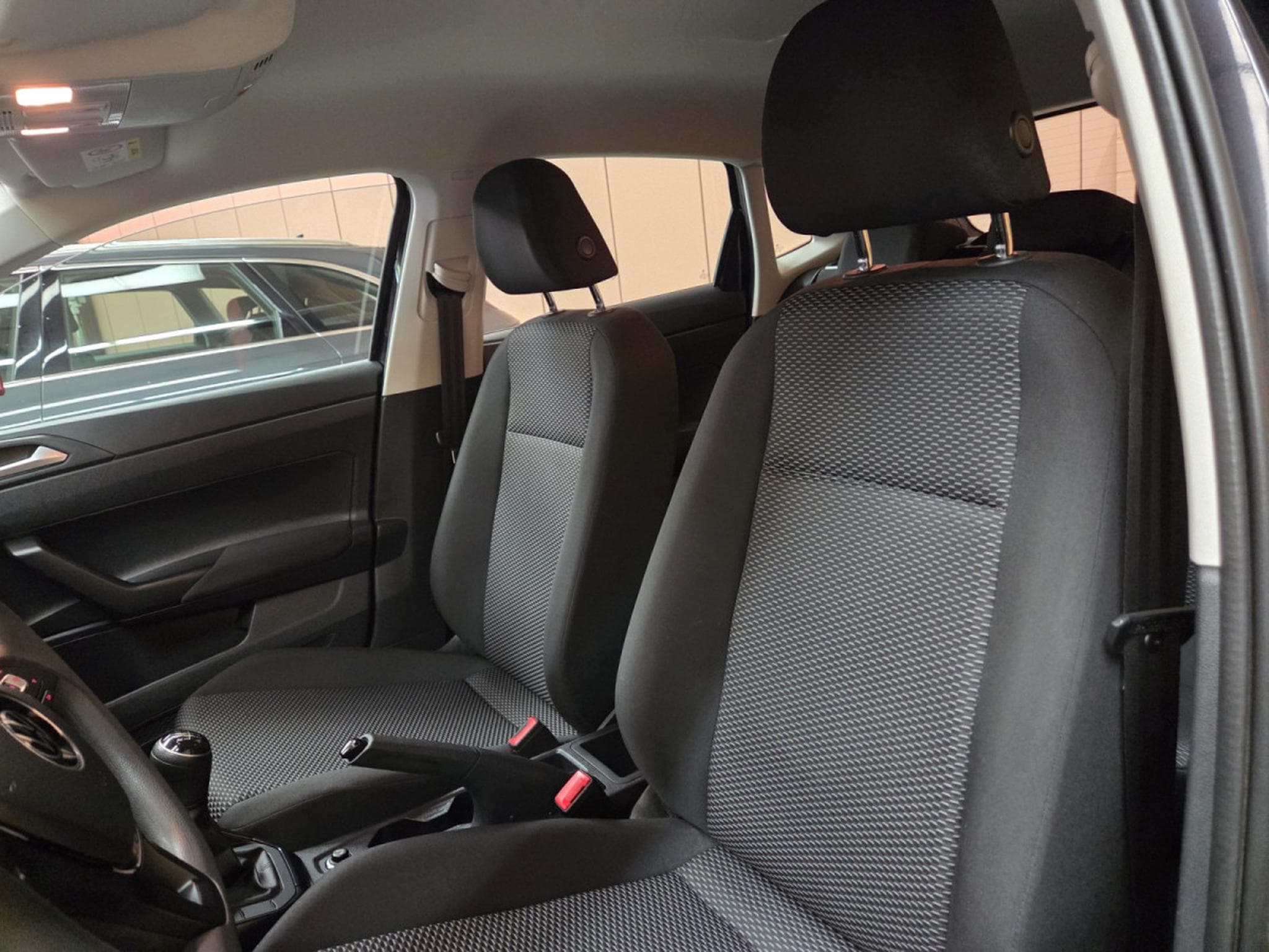 VW Polo 1.0 TRENDLINE 80CV (2020) - Photo 8