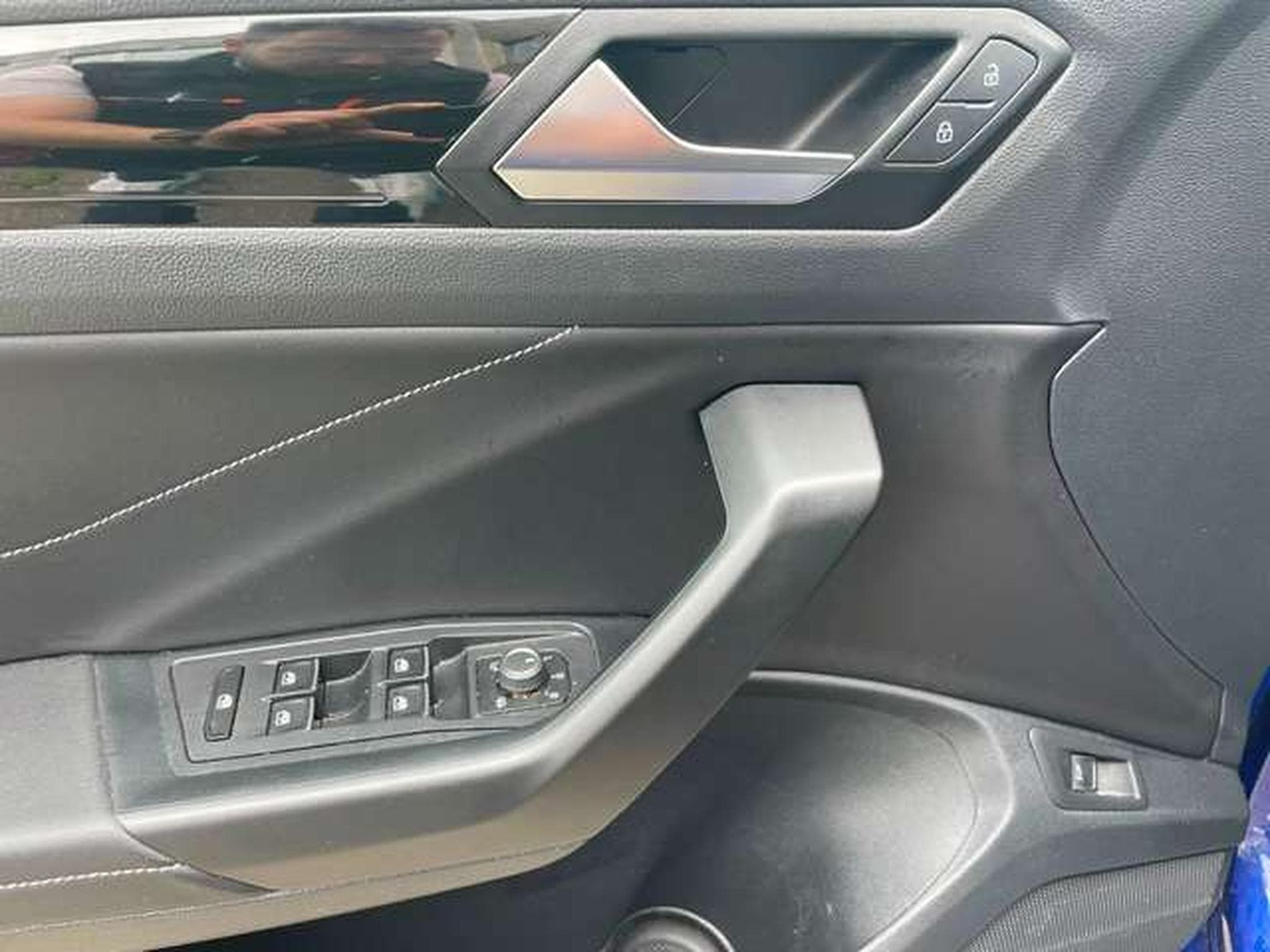 VW T-Roc 1.5 DSG R-Line GARANTIE JUSQU'A 36 MOIS (2022) - Photo 9