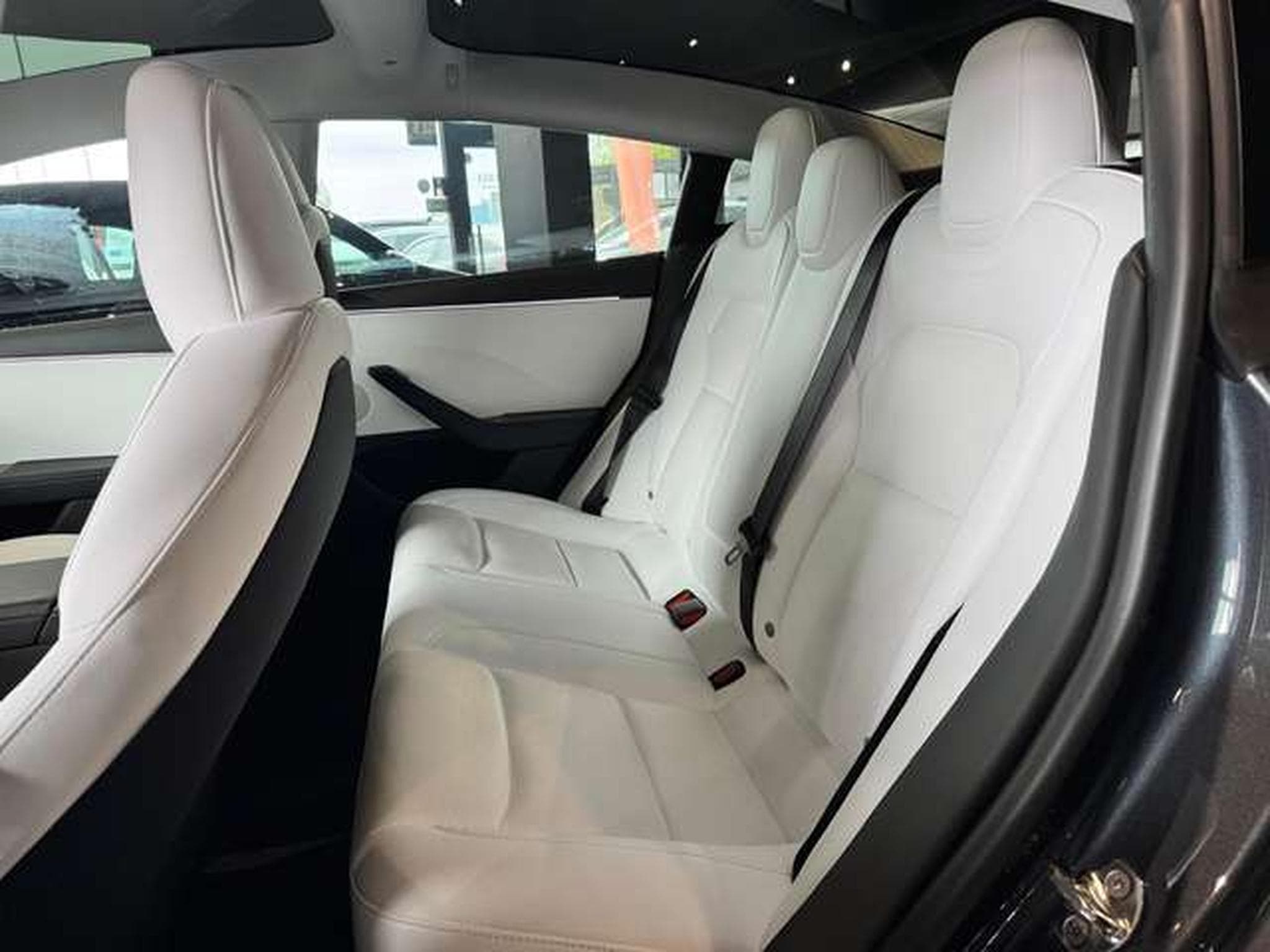 Tesla Model 3 Model 3 RWD Hinterradantrieb (2023) - Photo 15
