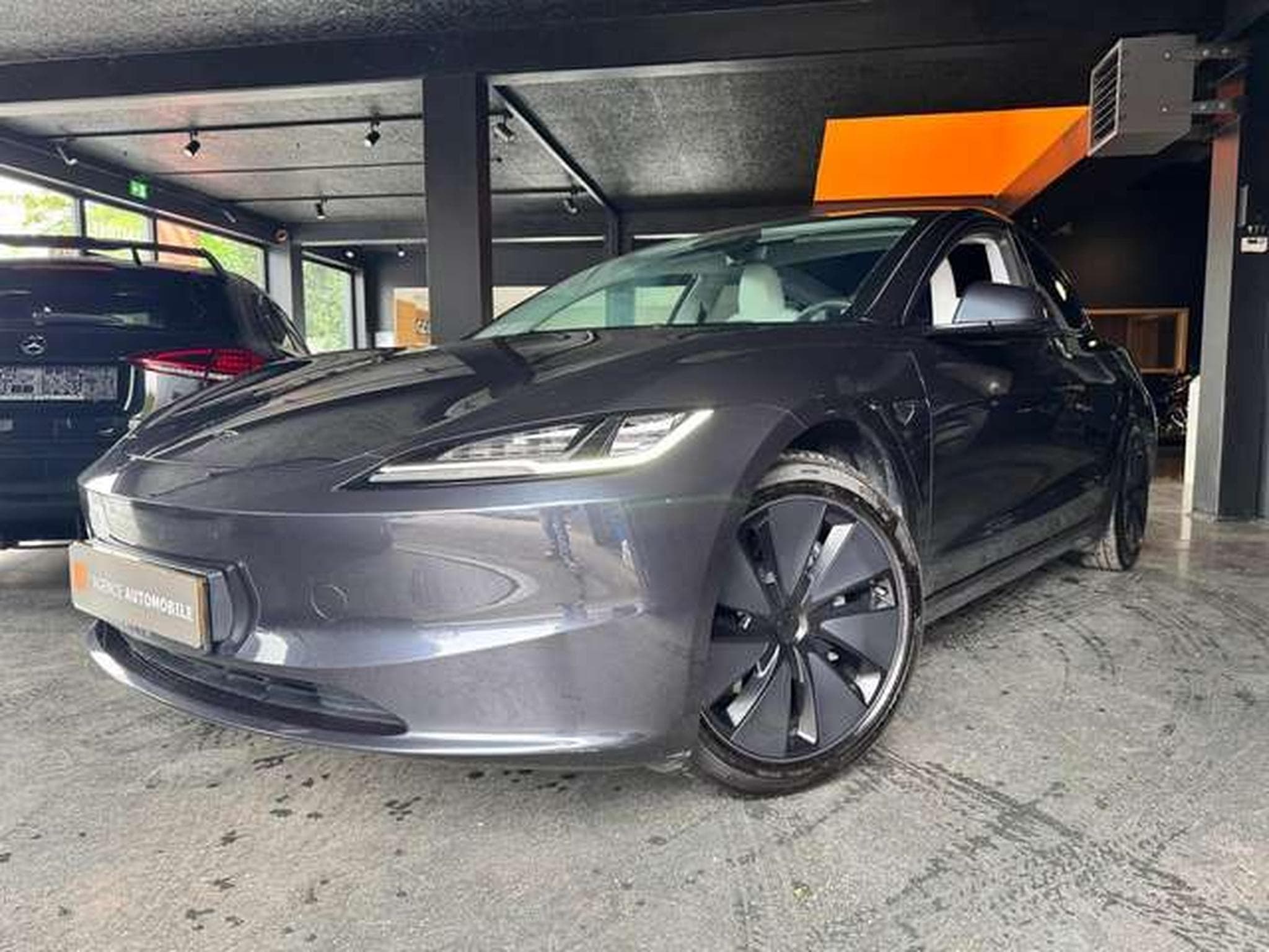 Tesla Model 3 Model 3 RWD Hinterradantrieb (2023) - Photo 2