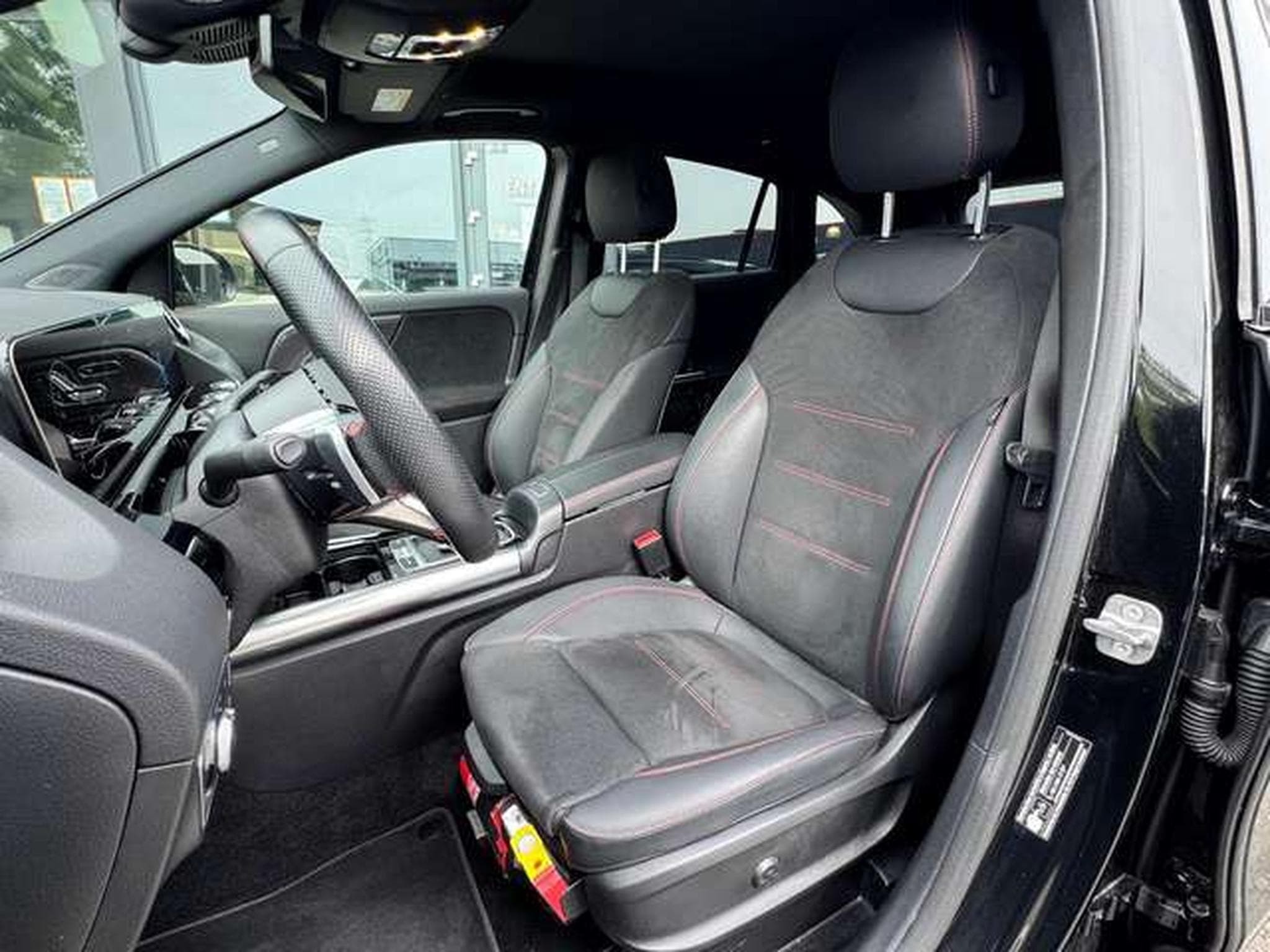 Mercedes GLA 250 GLA 250 e 8G-DCT Edition AMG Line (2024) - Photo 11