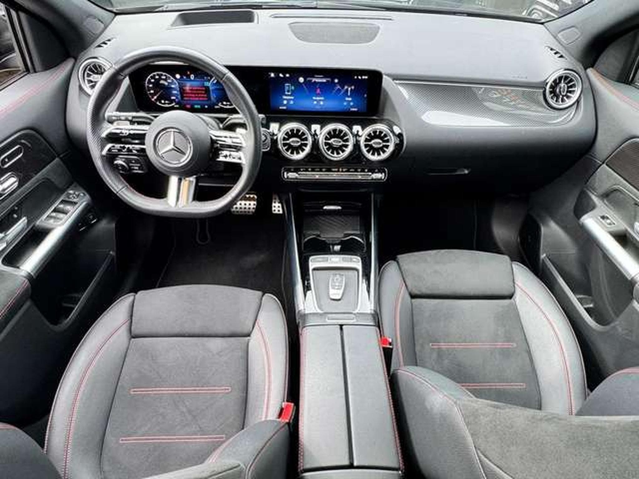 Mercedes GLA 250 GLA 250 e 8G-DCT Edition AMG Line (2024) - Photo 12