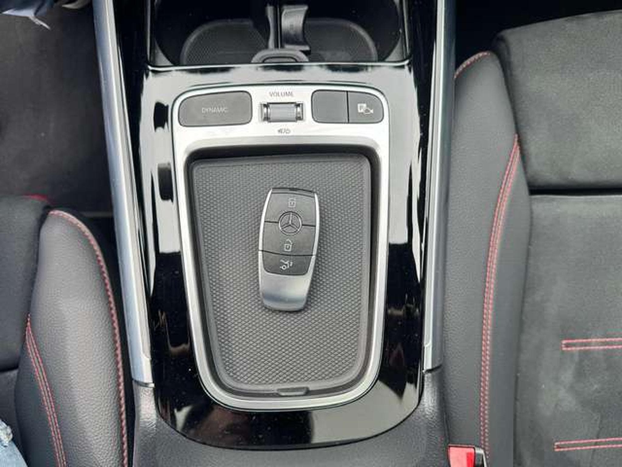 Mercedes GLA 250 GLA 250 e 8G-DCT Edition AMG Line (2024) - Photo 21