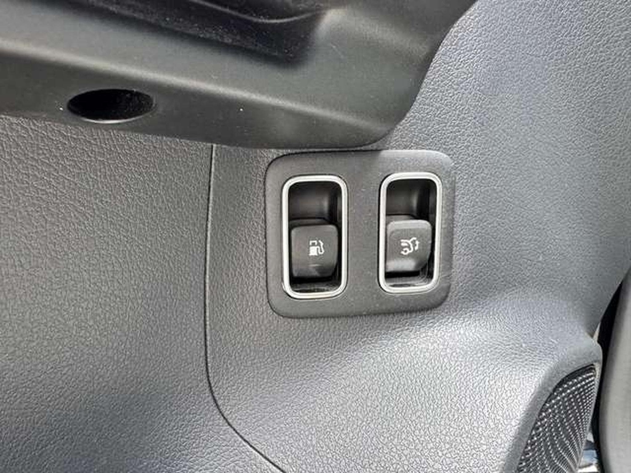 Mercedes GLA 250 GLA 250 e 8G-DCT Edition AMG Line (2024) - Photo 25