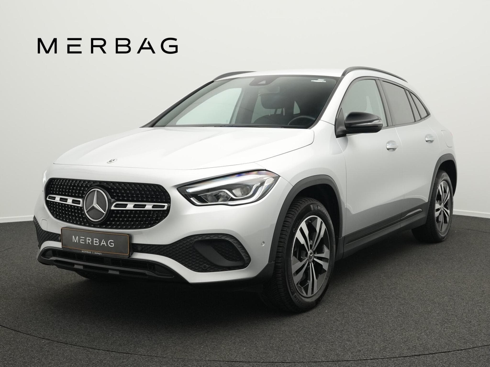 Mercedes GLA 250 e Progressive Kamera+LED+Night+18"+MBUX (2022) - Photo 1