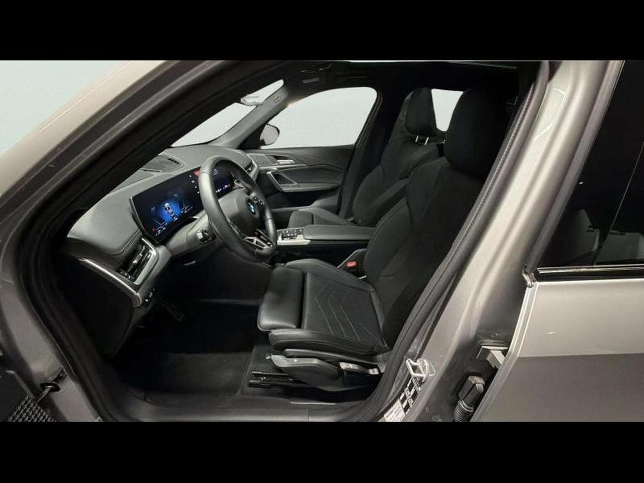 BMW X1 PACK M (2026) - Photo 6