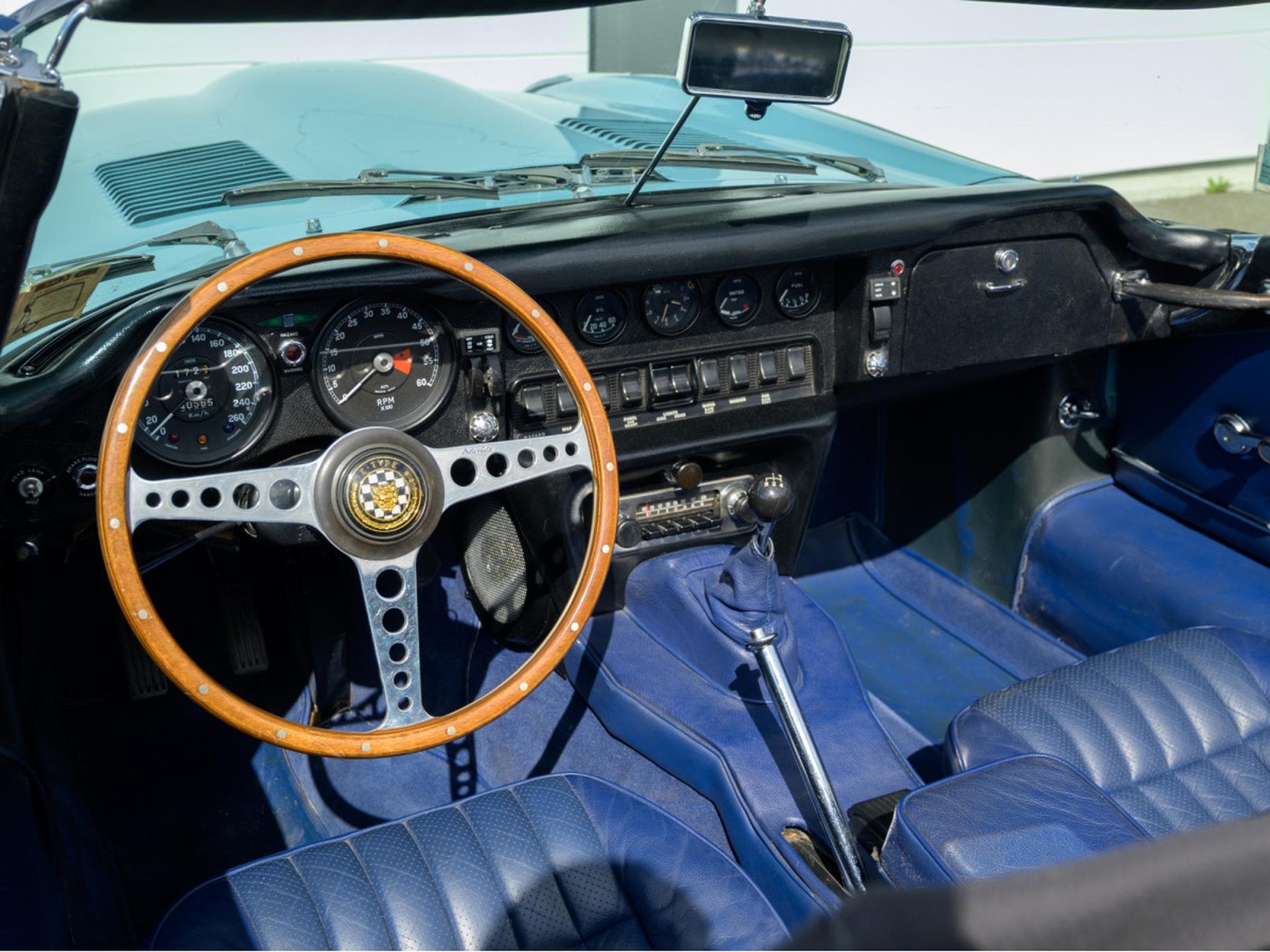 Jaguar E-Type SERIE 2 | MATCHING NUMBERS | RESTAURATION COMPLETE (1970) - Photo 14
