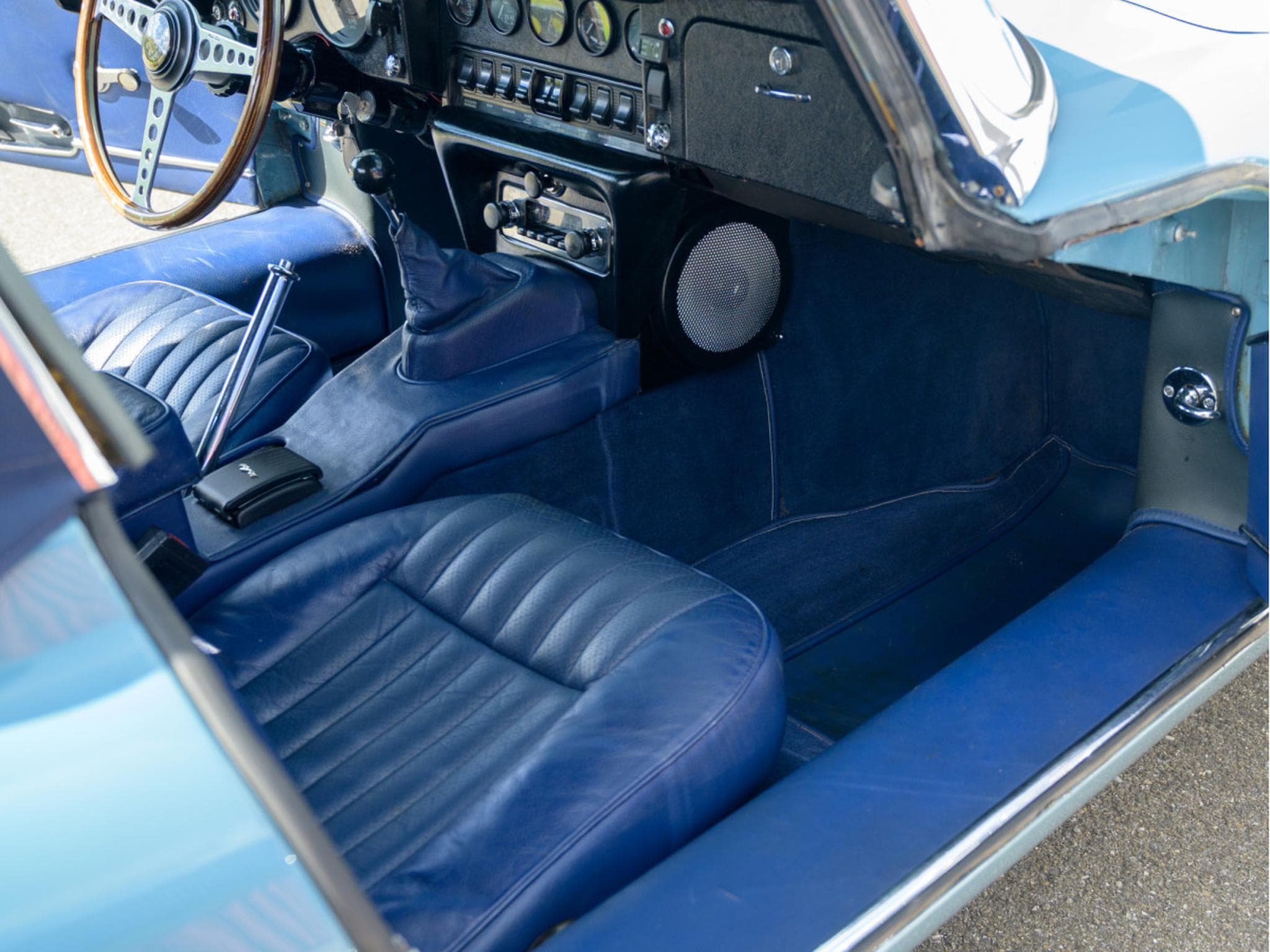 Jaguar E-Type SERIE 2 | MATCHING NUMBERS | RESTAURATION COMPLETE (1970) - Photo 16