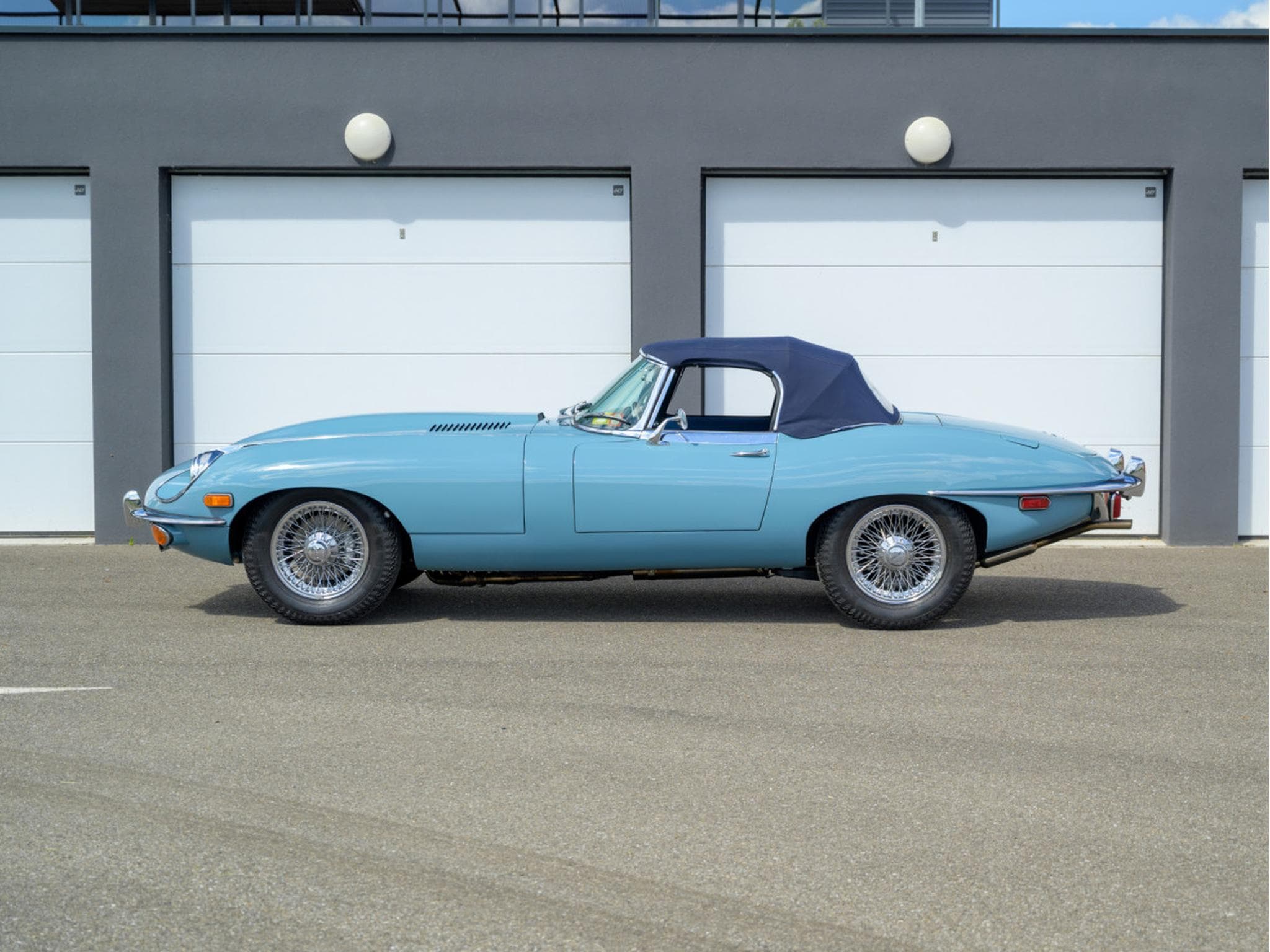 Jaguar E-Type SERIE 2 | MATCHING NUMBERS | RESTAURATION COMPLETE (1970) - Photo 3